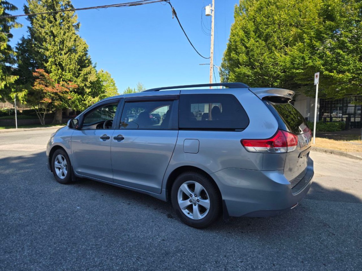 /alphaautoaccessltd/2011-Toyota-Sienna-2430403362499478.jpg