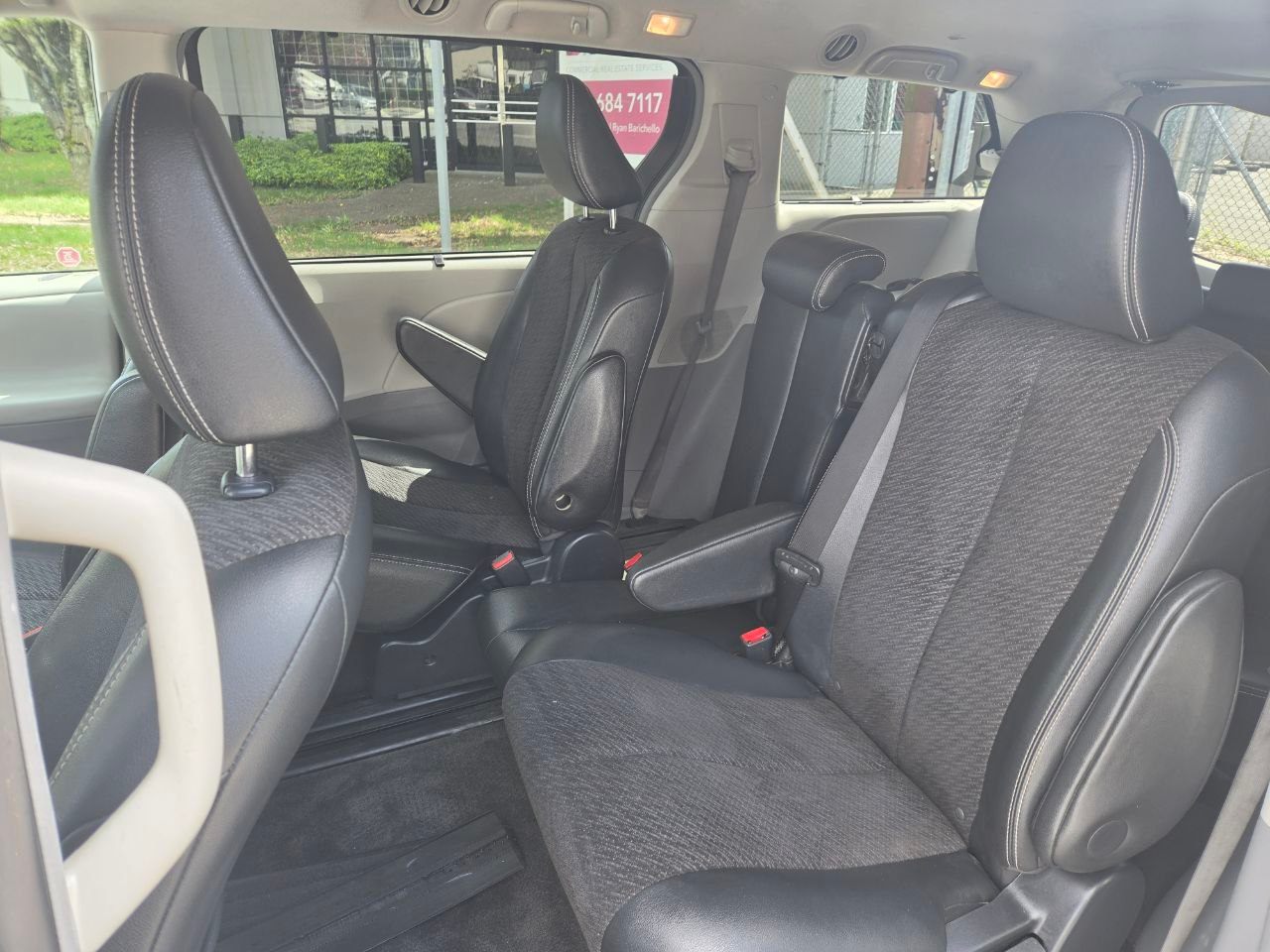 /alphaautoaccessltd/2011-Toyota-Sienna-3813740713858613.jpg