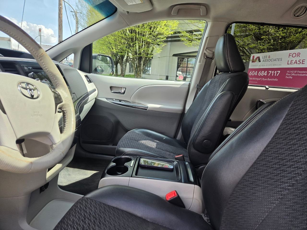 /alphaautoaccessltd/2011-Toyota-Sienna-6544821412140771.jpg