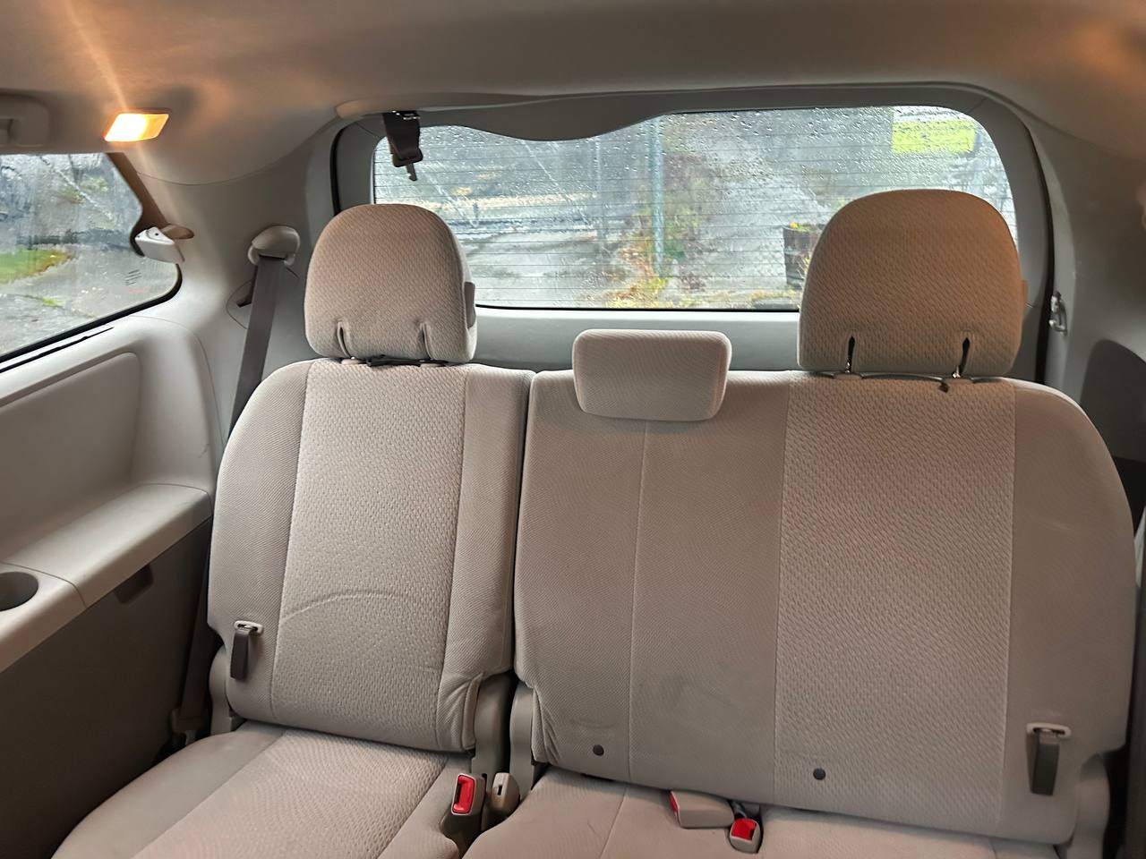 /alphaautoaccessltd/2011-Toyota-Sienna-8798912474528524.jpg