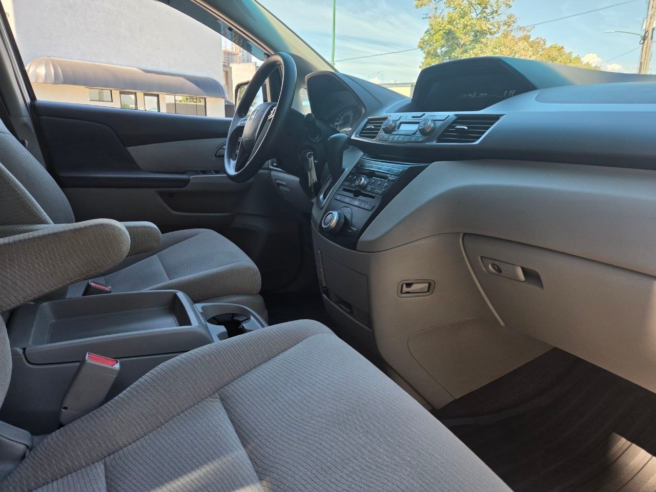 /alphaautoaccessltd/2012-Honda-Odyssey-2701039867204986.jpg