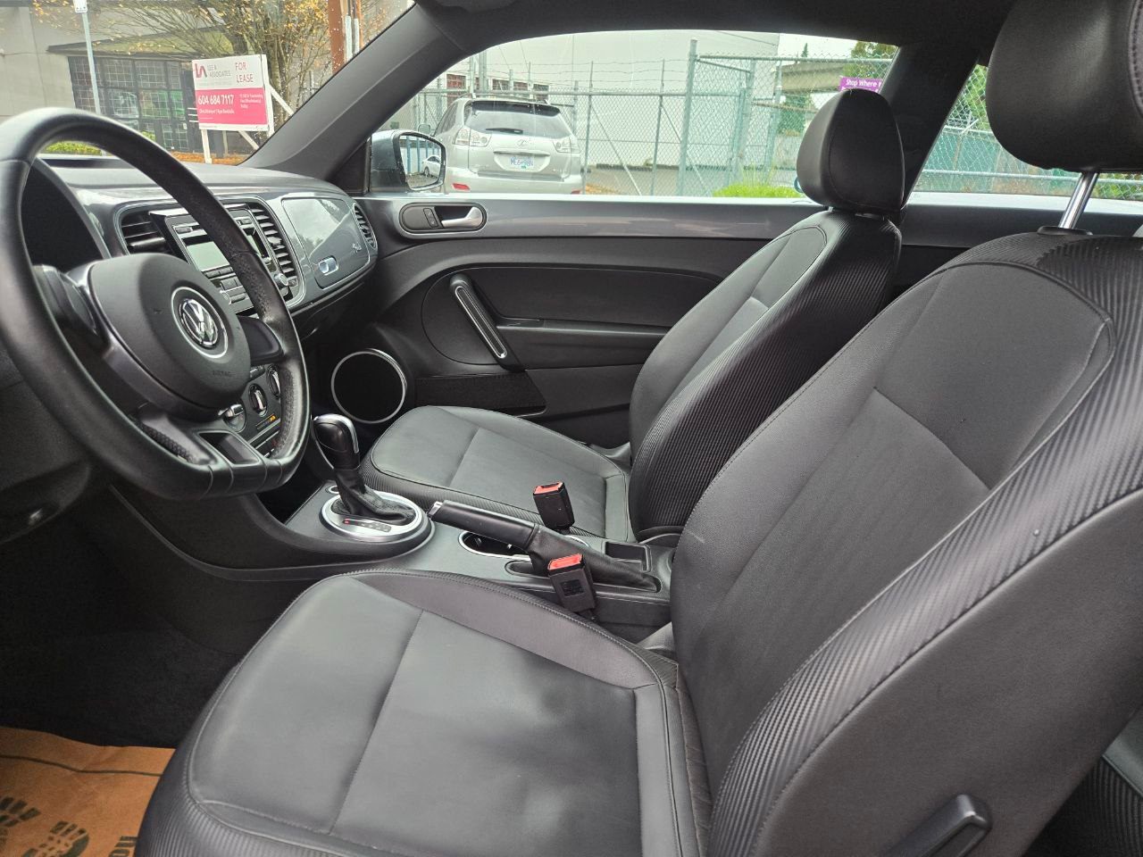 /alphaautoaccessltd/2012-Volkswagen-Beetle-648552448638638.jpg