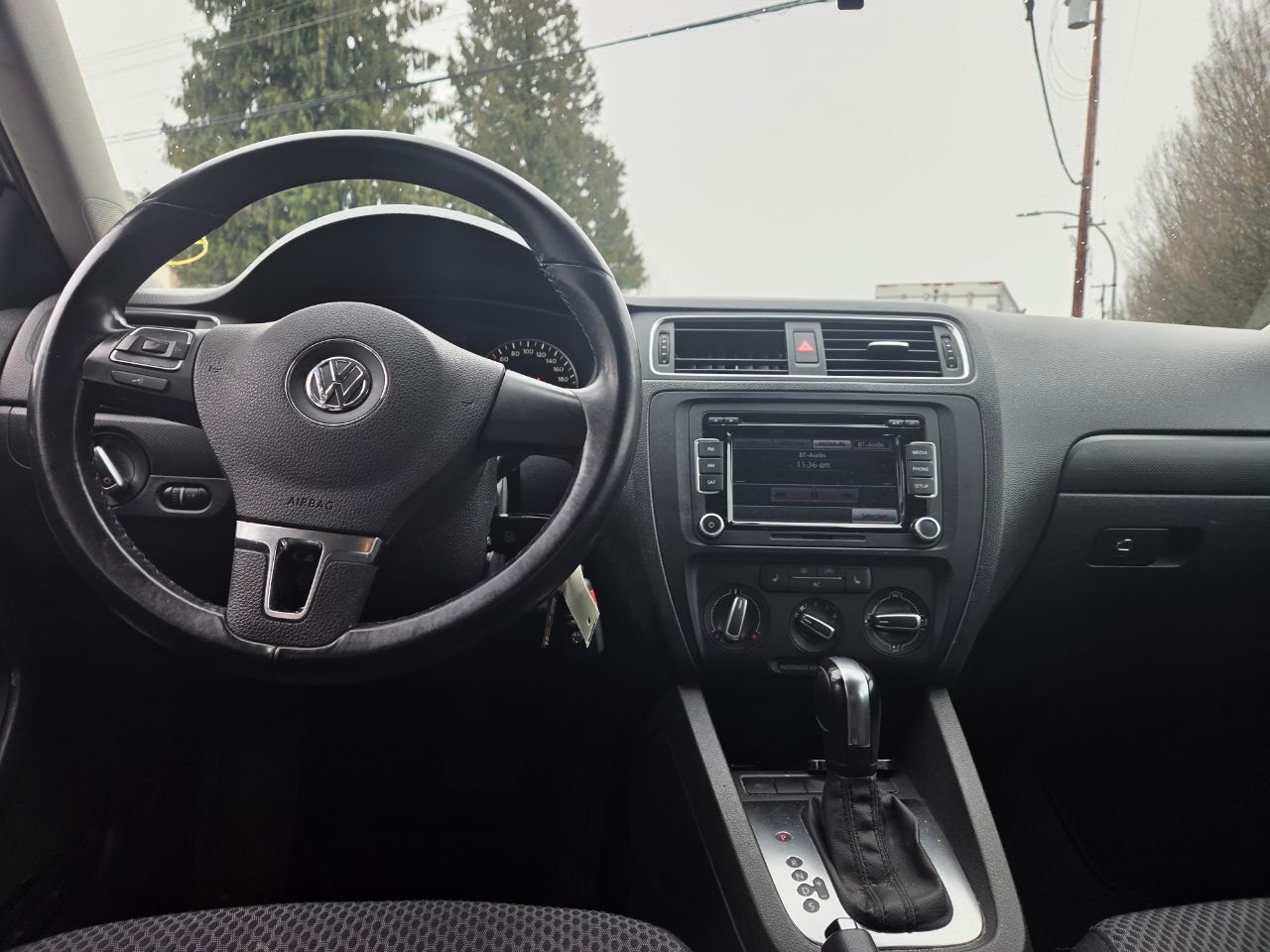 /alphaautoaccessltd/2012-Volkswagen-Jetta-2416496364467673.jpg