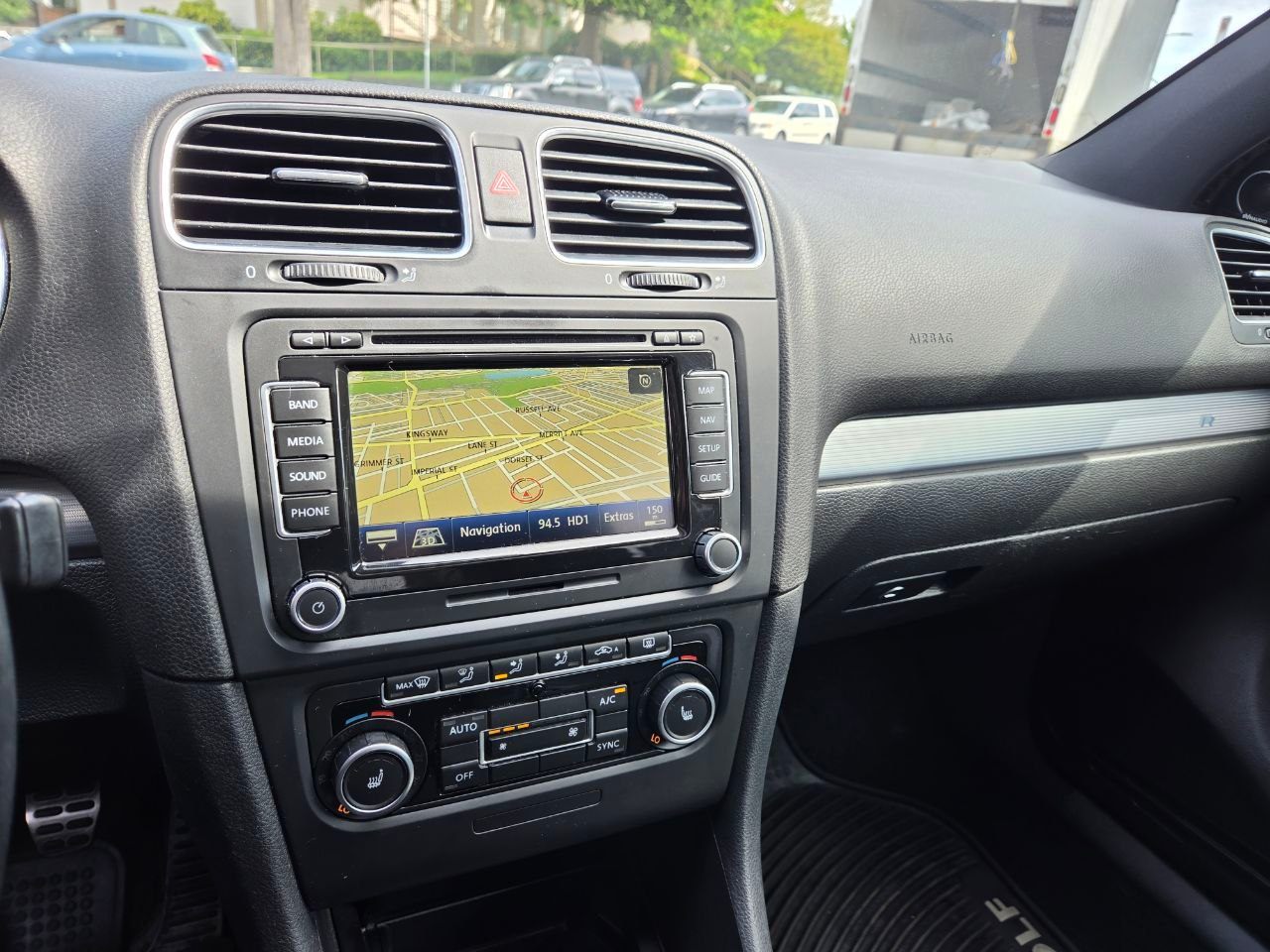 /alphaautoaccessltd/2013-Volkswagen-GolfR-1858646022779631.jpg