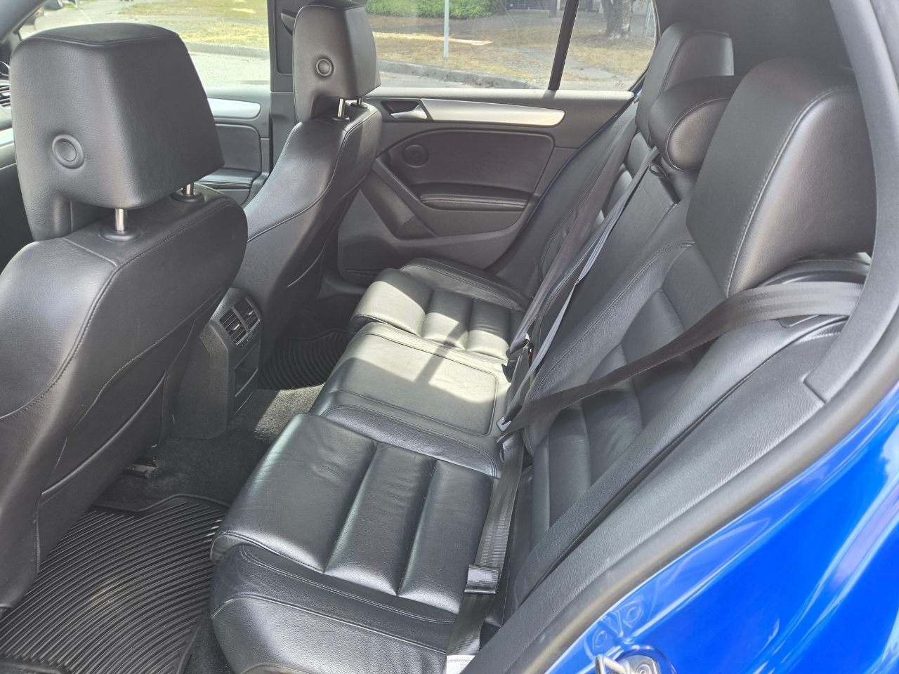 /alphaautoaccessltd/2013-Volkswagen-GolfR-3546639772856124.jpg