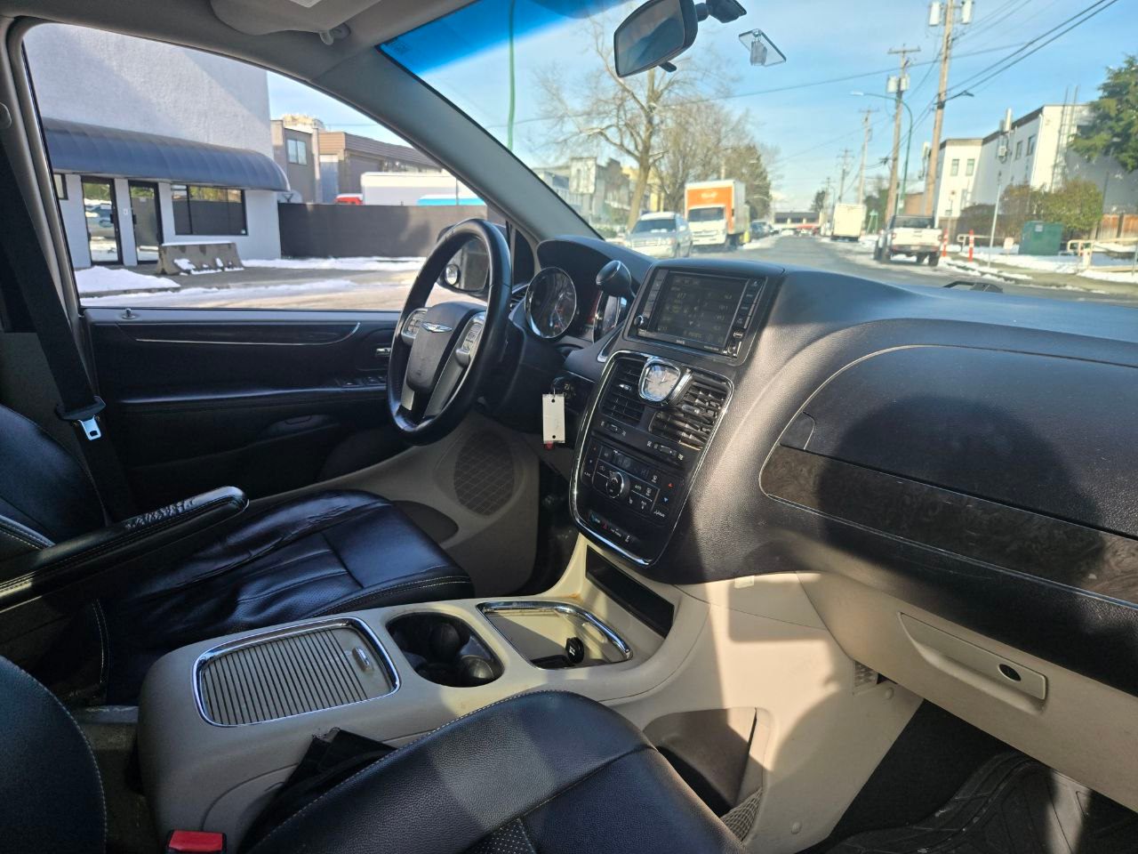 /alphaautoaccessltd/2014-Chrysler-Town&-988810606620949.jpg