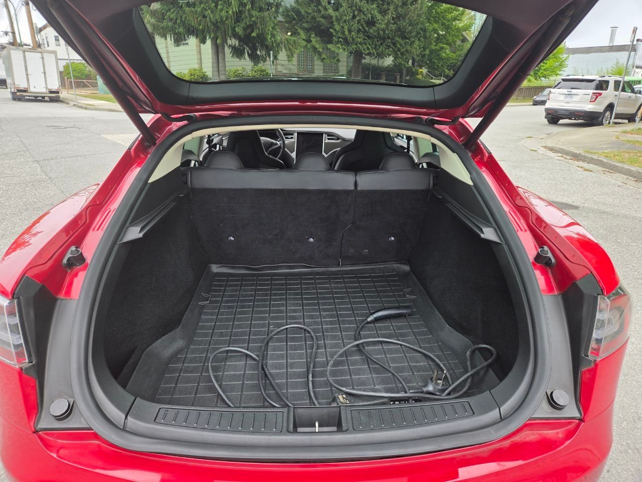 /alphaautoaccessltd/2014-Tesla-ModelS-39260225514280855.jpg