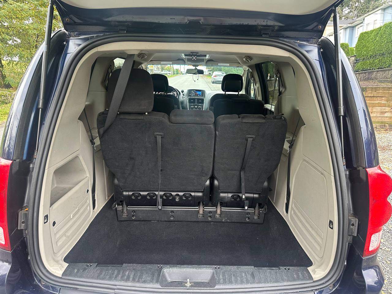 /alphaautoaccessltd/2015-Dodge-GrandCara-30090503202763363.jpg
