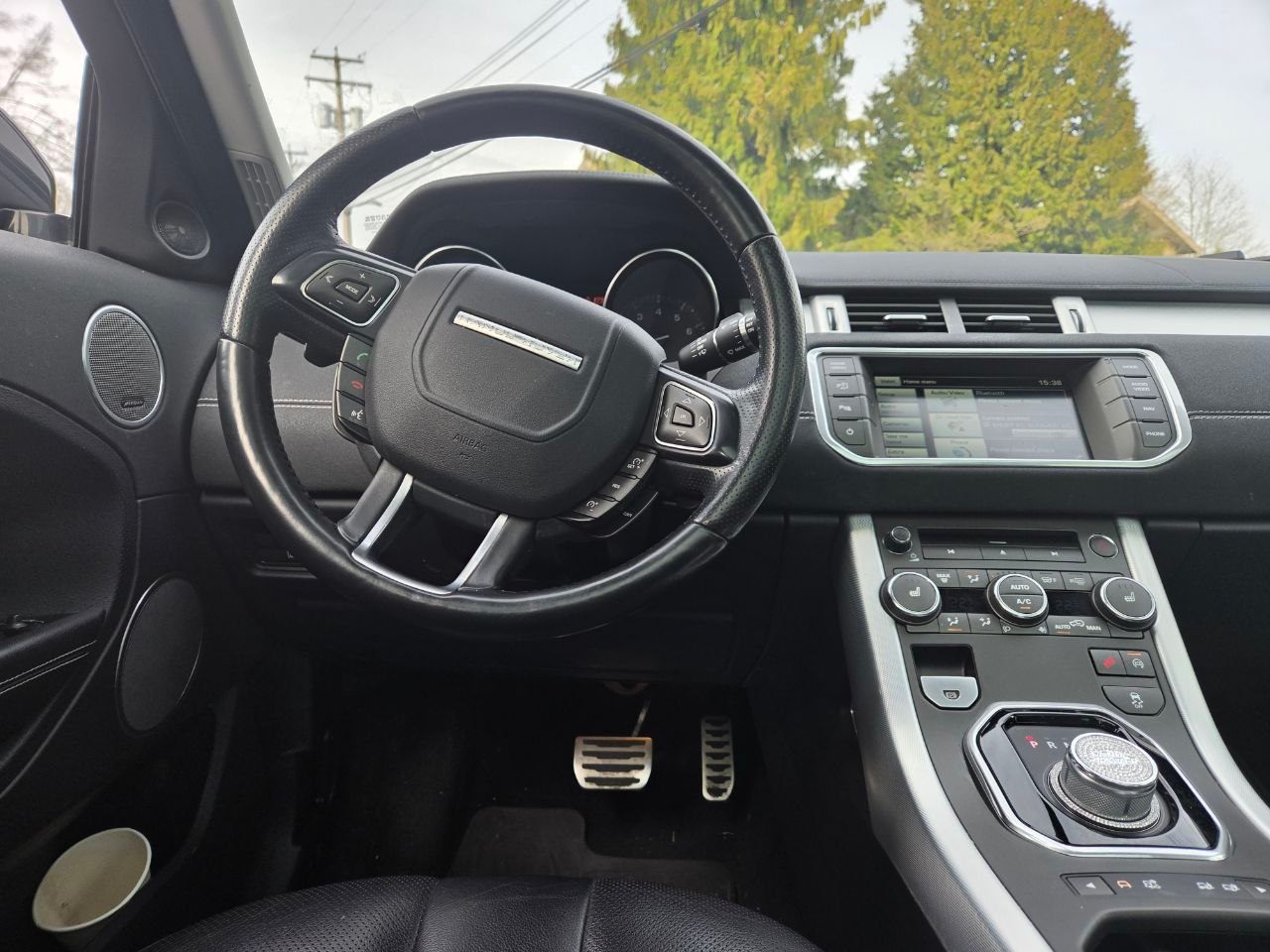 /alphaautoaccessltd/2015-LandRover-RangeRover-31630245505162446.jpg