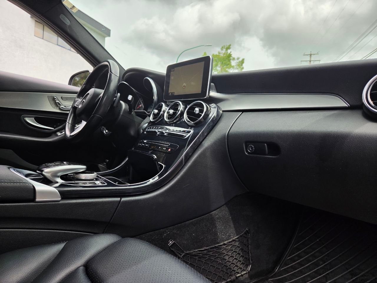/alphaautoaccessltd/2015-Mercedes-Benz-C-Class-5633179425144381.jpg