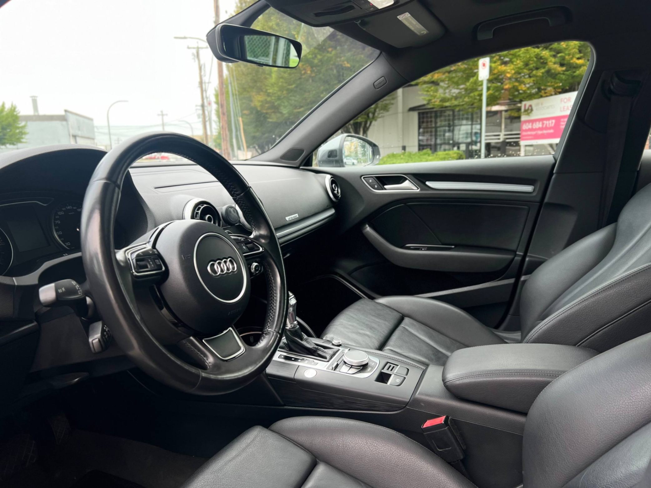 /alphaautoaccessltd/2016-Audi-A3e-tron-40090260505446196.jpg