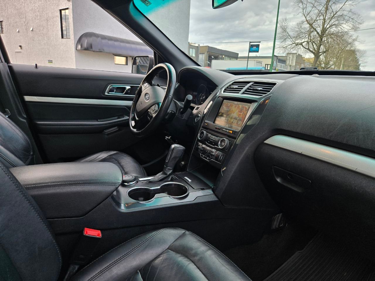 /alphaautoaccessltd/2016-Ford-Explorer-004041087346124517.jpg