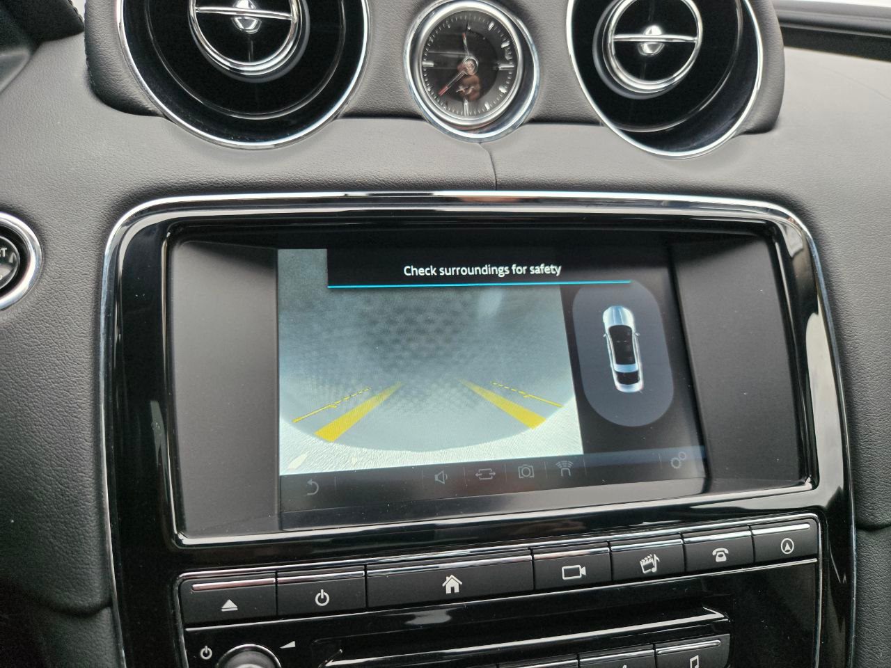 /alphaautoaccessltd/2016-Jaguar-XJ-13989679734920335.jpg