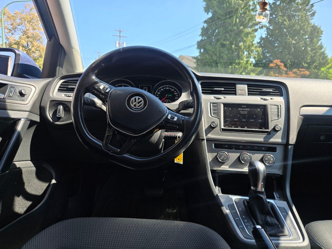 /alphaautoaccessltd/2016-Volkswagen-Golf-619358037503416.jpg