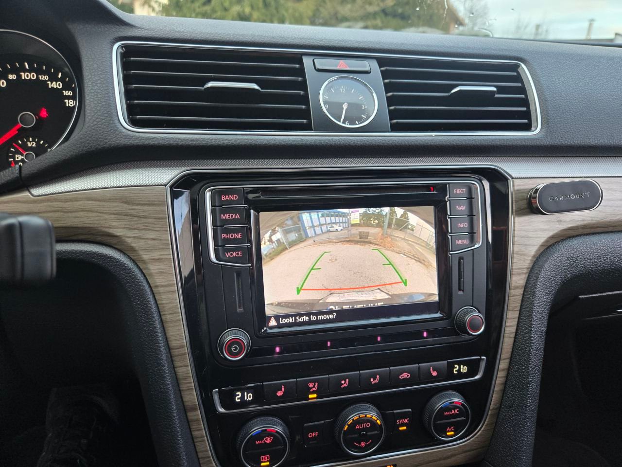 /alphaautoaccessltd/2016-Volkswagen-Passat-004028075477703785.jpg