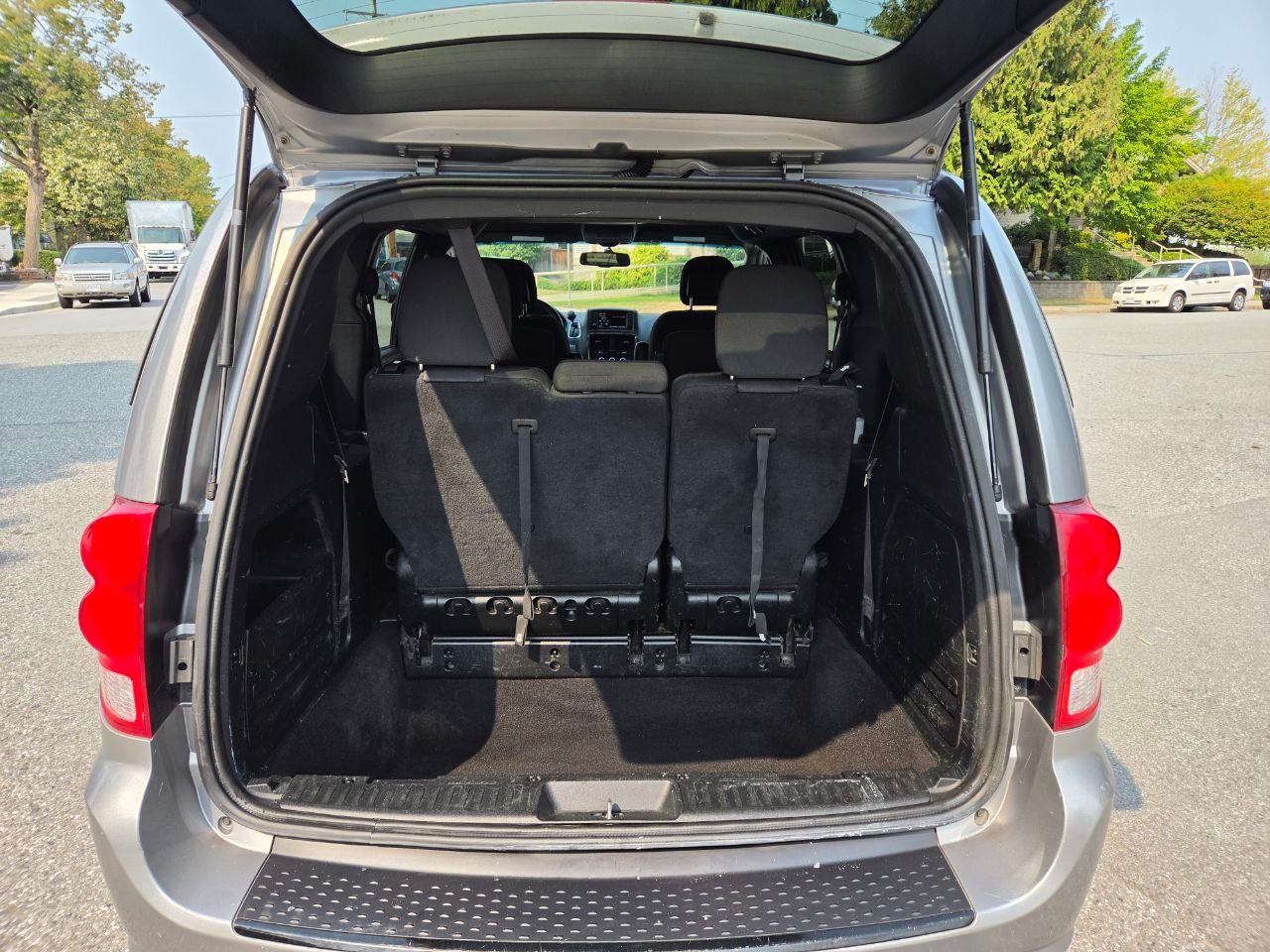 /alphaautoaccessltd/2017-Dodge-GrandCaravan-6095156161830877.jpg