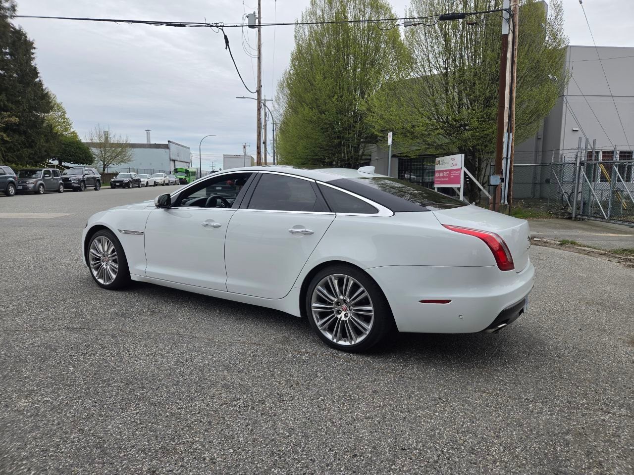 /alphaautoaccessltd/2017-Jaguar-XJ-9570881577279757.jpg