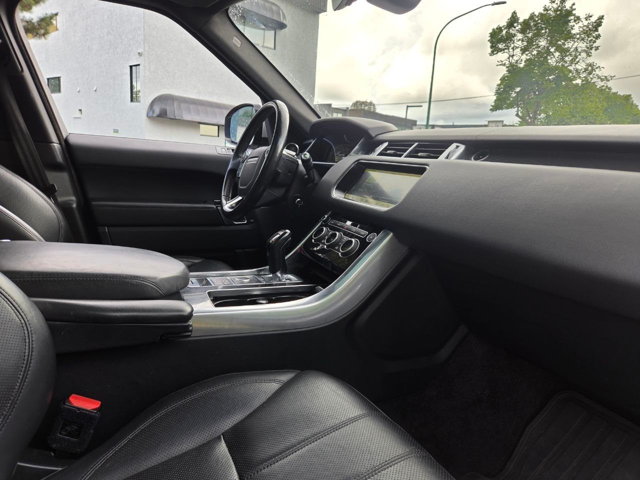 /alphaautoaccessltd/2017-LandRover-RangeRover-6766741754144752.jpg