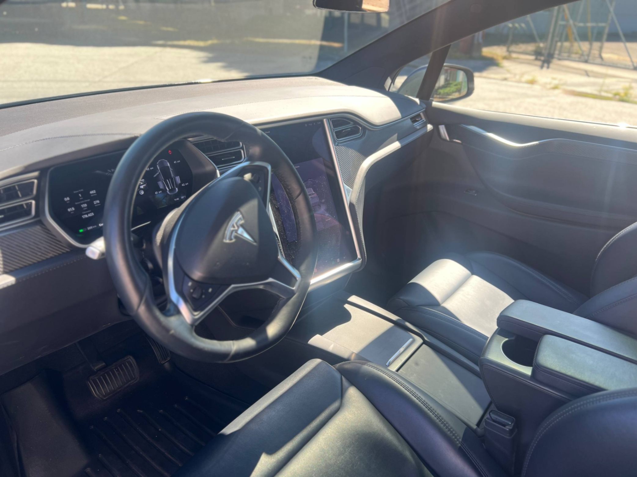 /alphaautoaccessltd/2017-Tesla-ModelX-2835374536475692.jpg