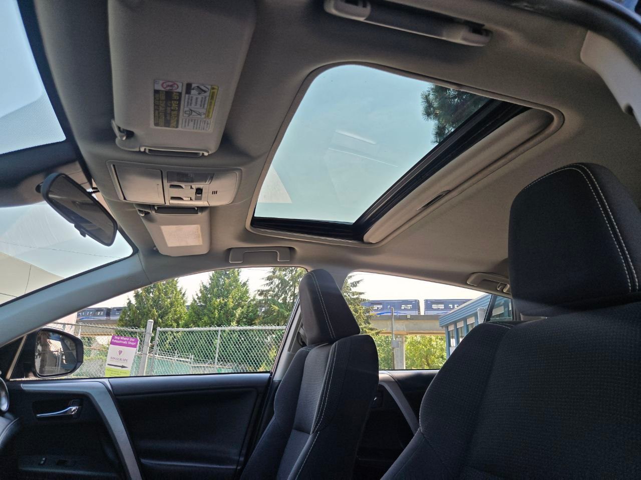 /alphaautoaccessltd/2017-Toyota-RAV4-242902004606232.jpg