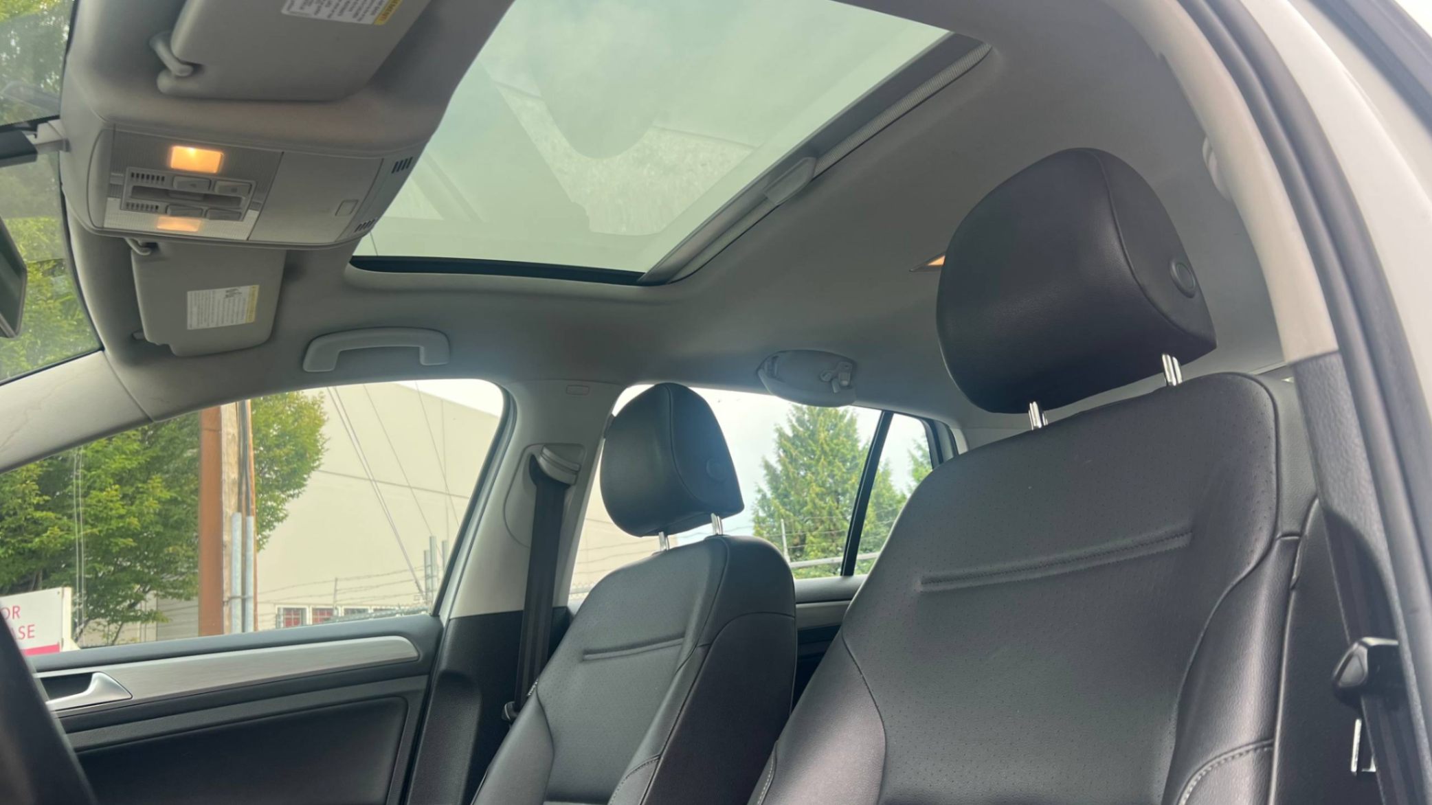 /alphaautoaccessltd/2017-Volkswagen-Golf-045219861651148774.jpg