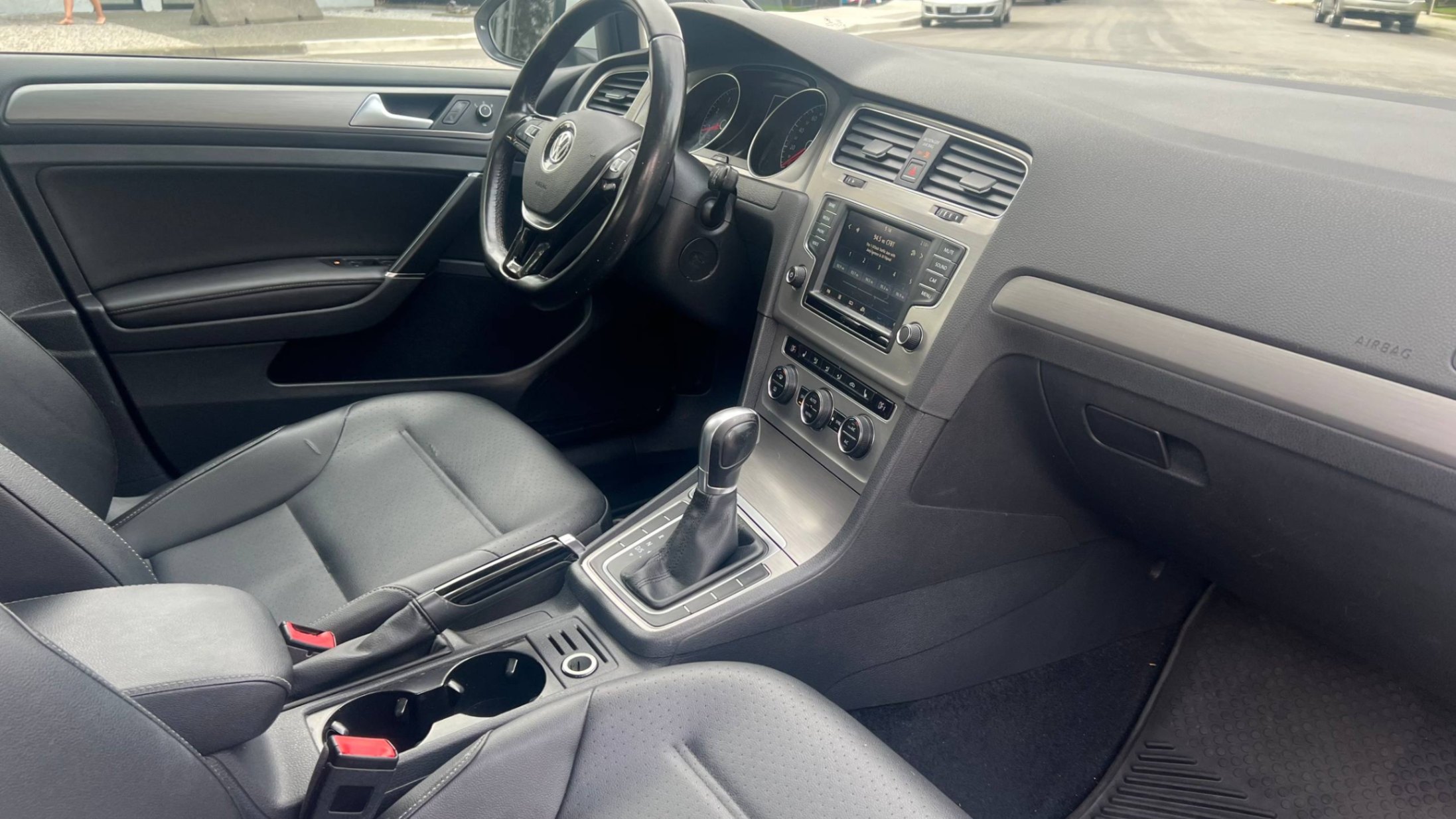 /alphaautoaccessltd/2017-Volkswagen-Golf-8587221323025707.jpg