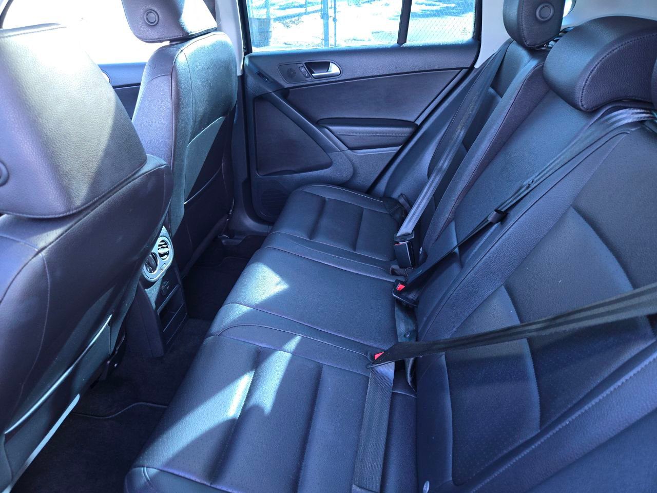 /alphaautoaccessltd/2017-Volkswagen-Tiguan-08384937861183683.jpg