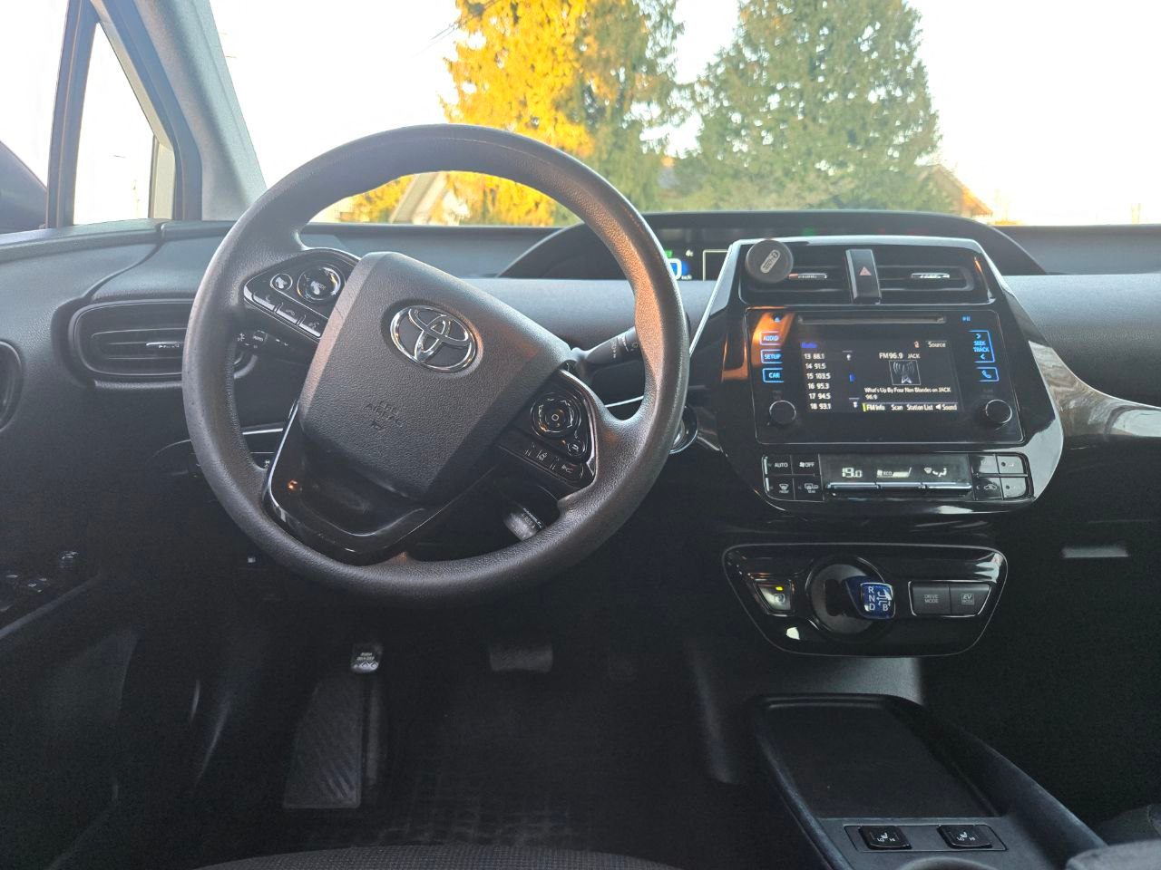 /alphaautoaccessltd/2019-Toyota-Prius-49131563179658055.jpg