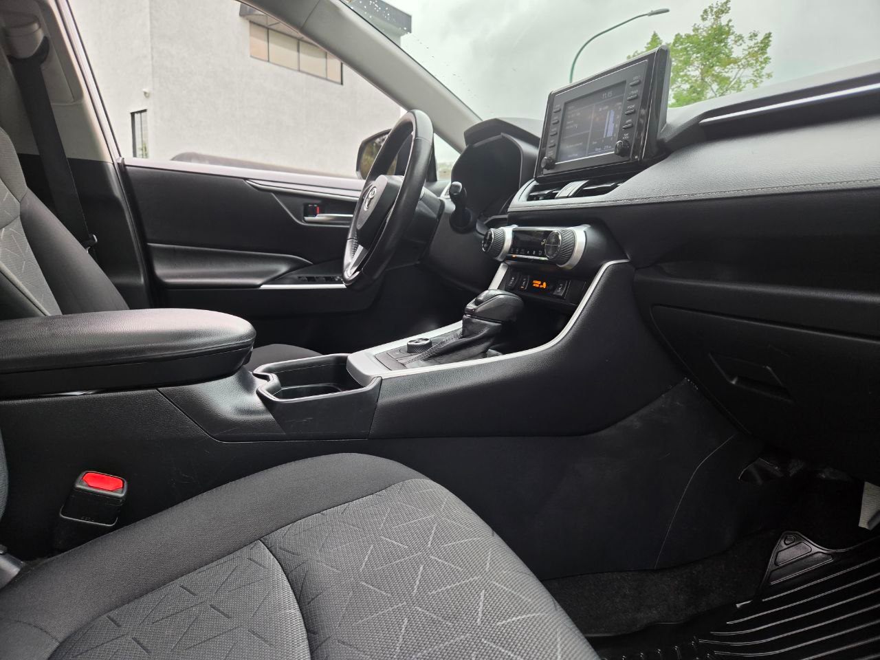/alphaautoaccessltd/2021-Toyota-RAV4-08143472836330523.jpg