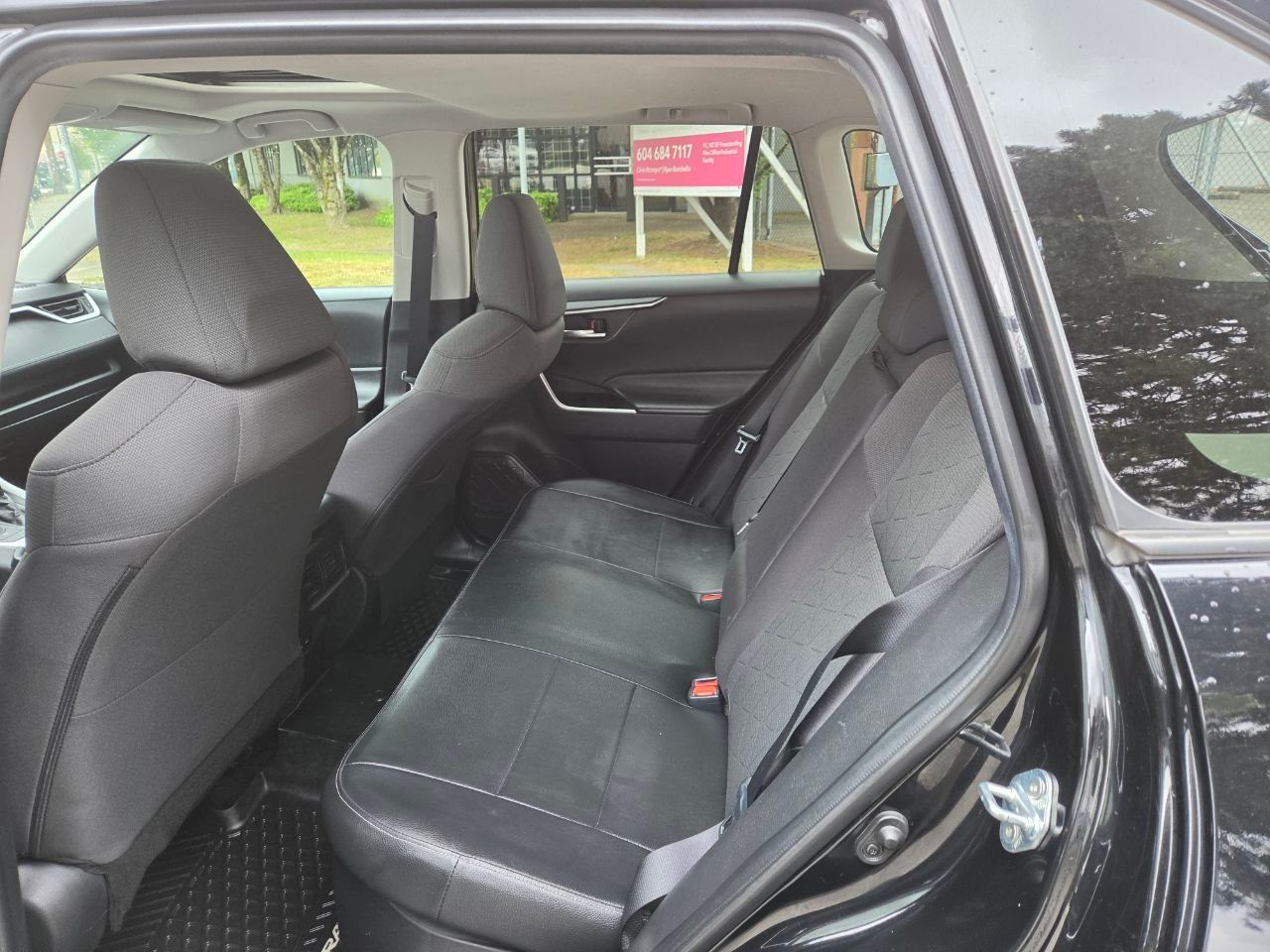 /alphaautoaccessltd/2021-Toyota-RAV4-29722592508255863.jpg