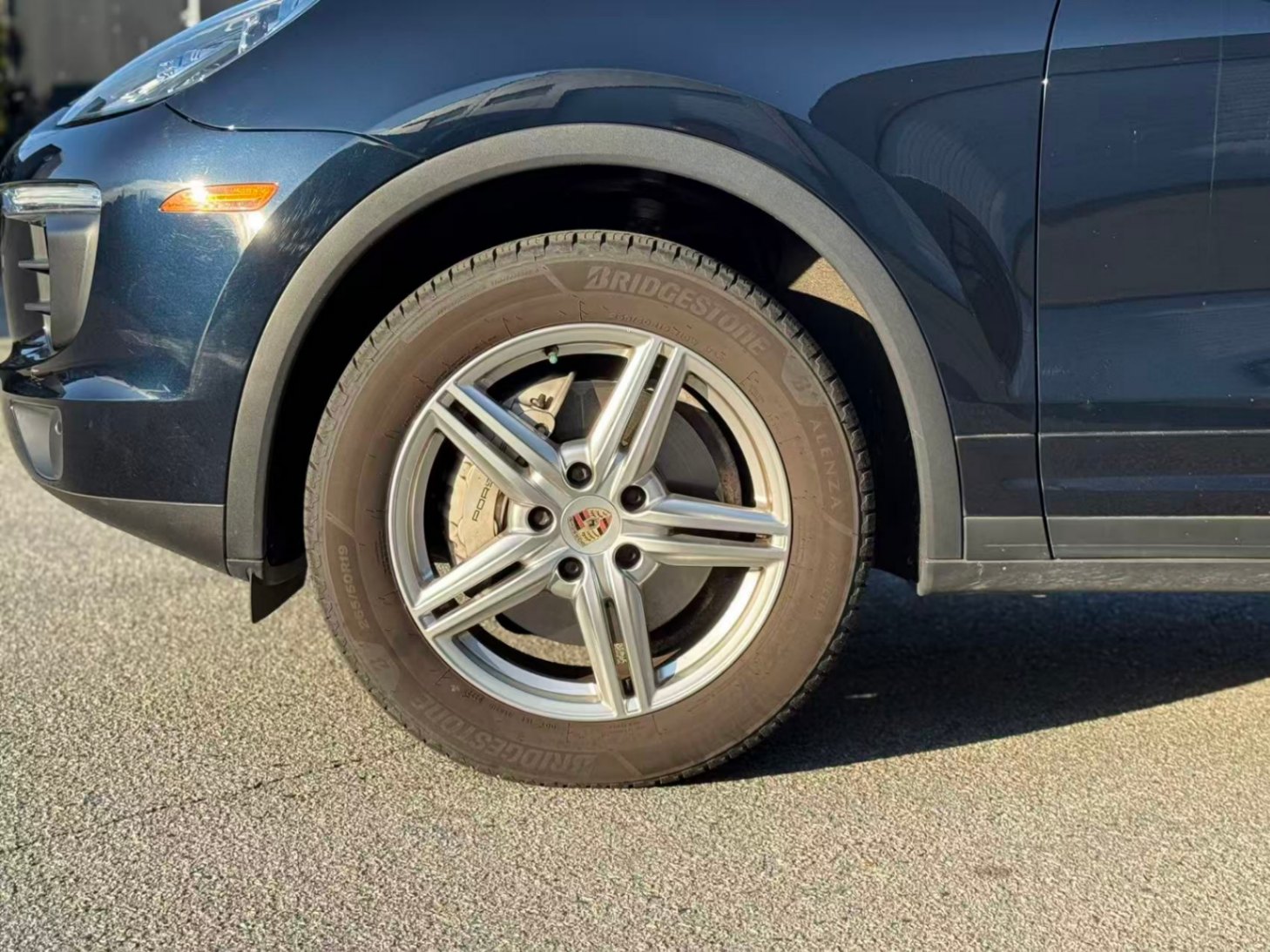 /anycarmotor/2015-Porsche-Cayenne-7093347211678316.jpg