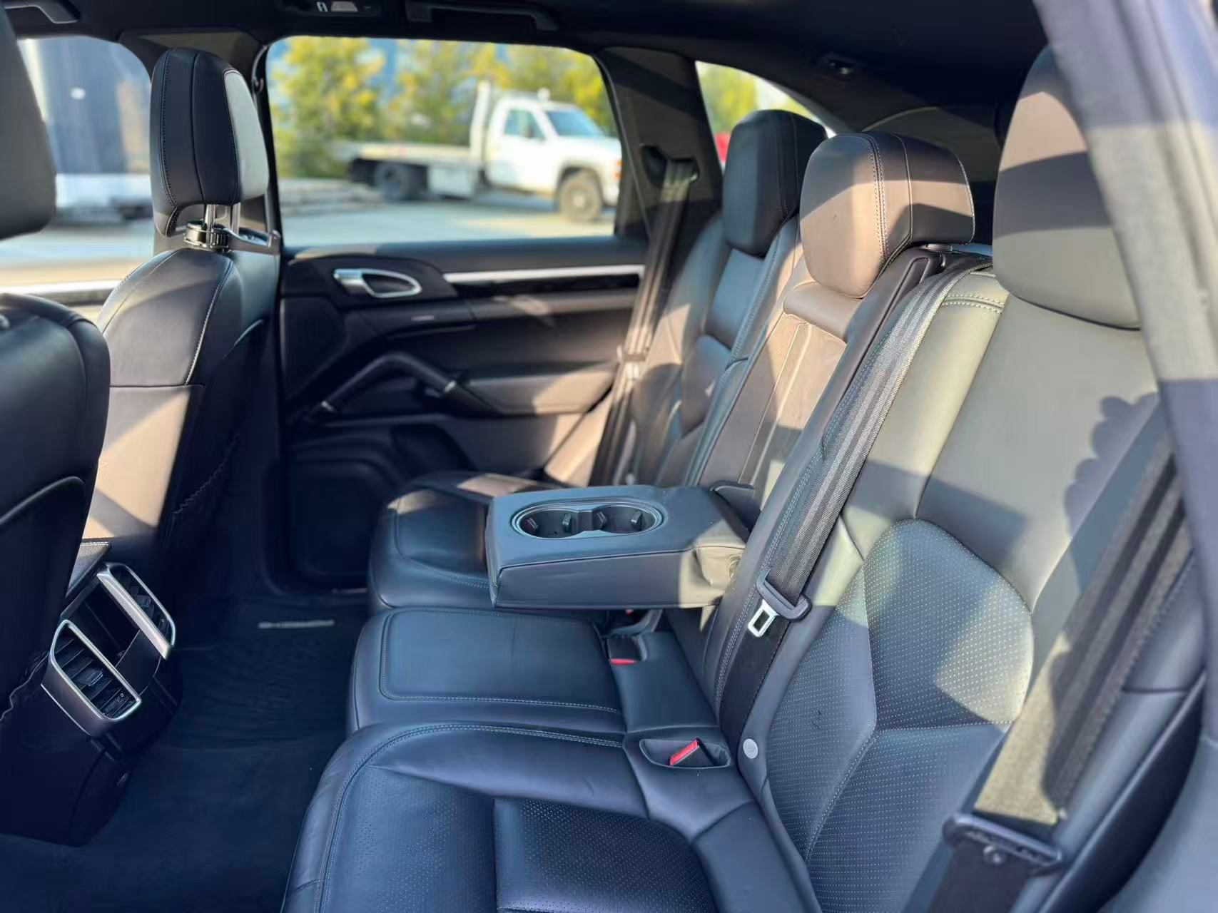/anycarmotor/2015-Porsche-Cayenne-943006886958488.jpg