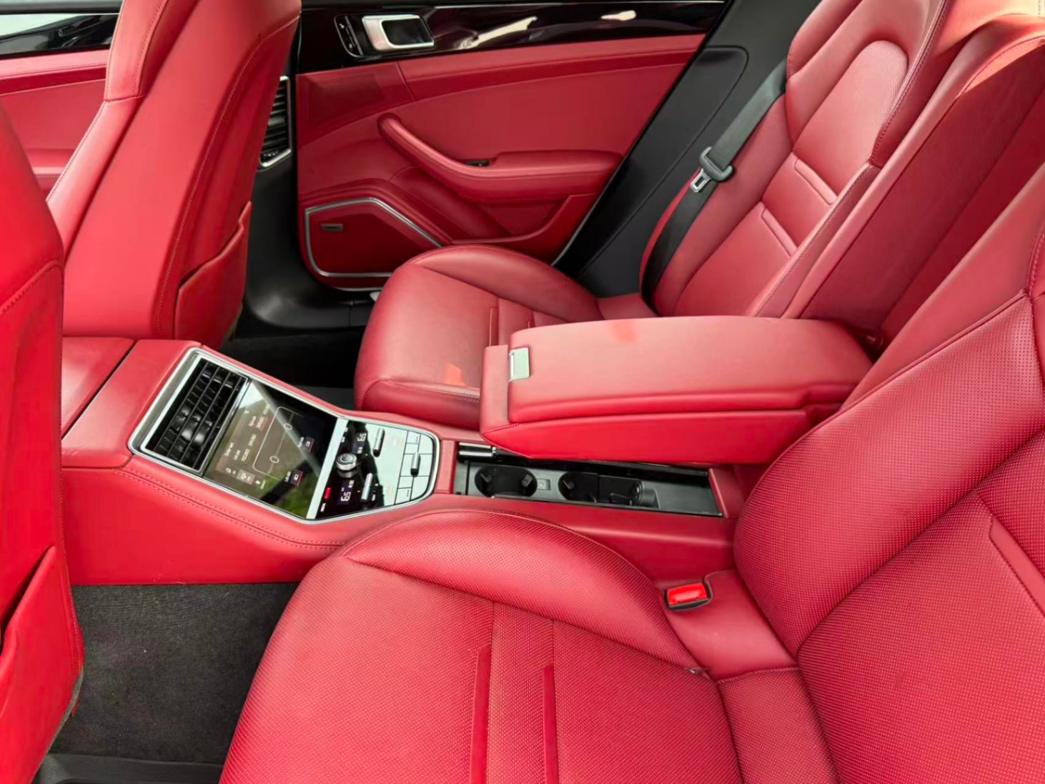 /anycarmotor/2018-Porsche-Panamera-43756395074980303.jpg