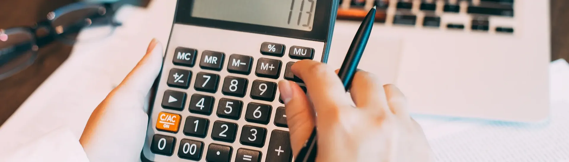 https://hillzcdn.ca/arminautosalescorp/09190945348363888-armin.calculator.webp
