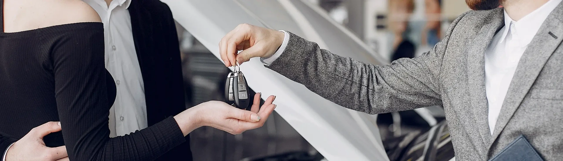 https://hillzcdn.ca/arminautosalescorp/9490026658270847-tradein.webp