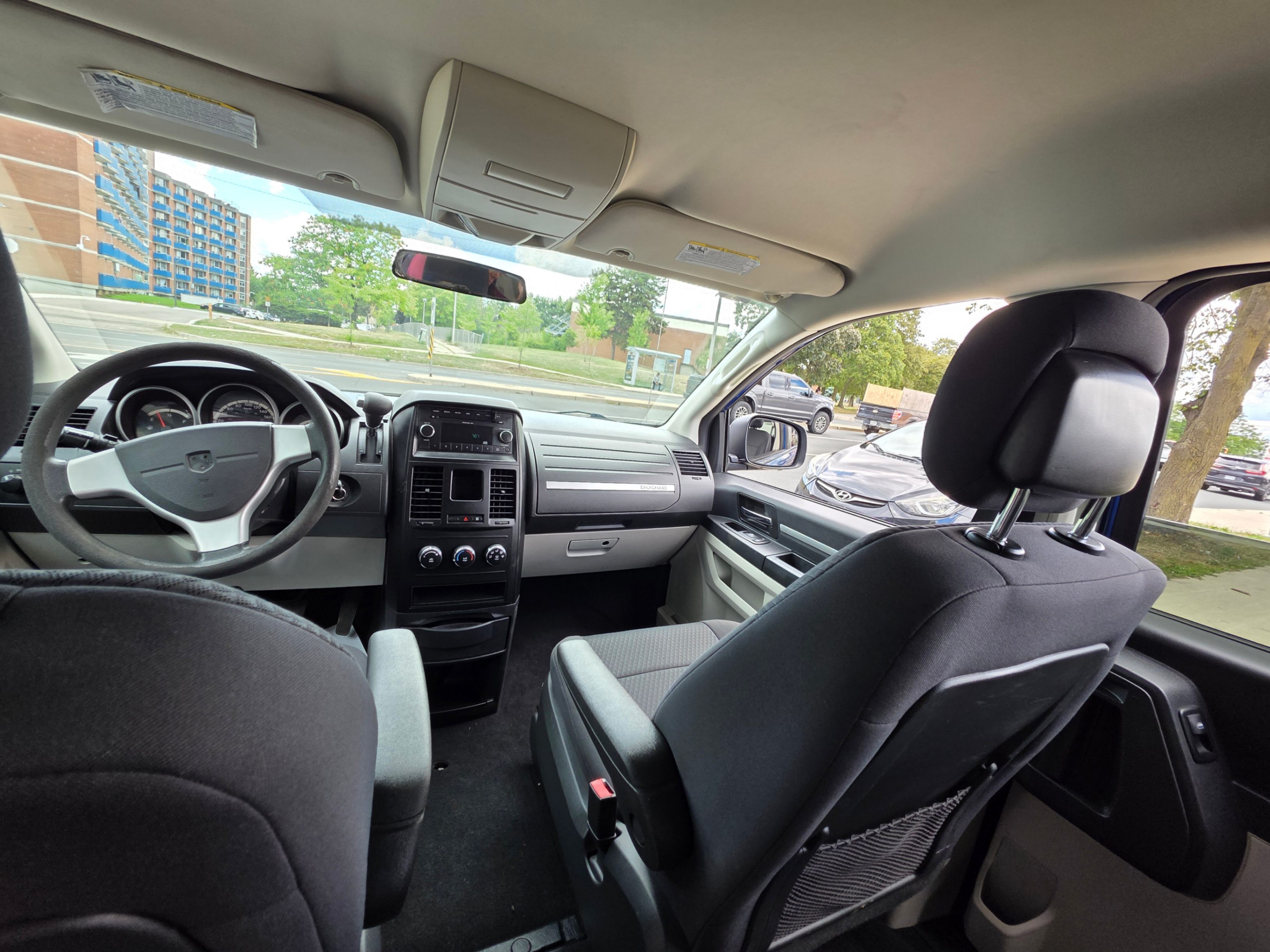 /artaautosales/2010-Dodge-GrandCaravan-9937949861453697.jpg
