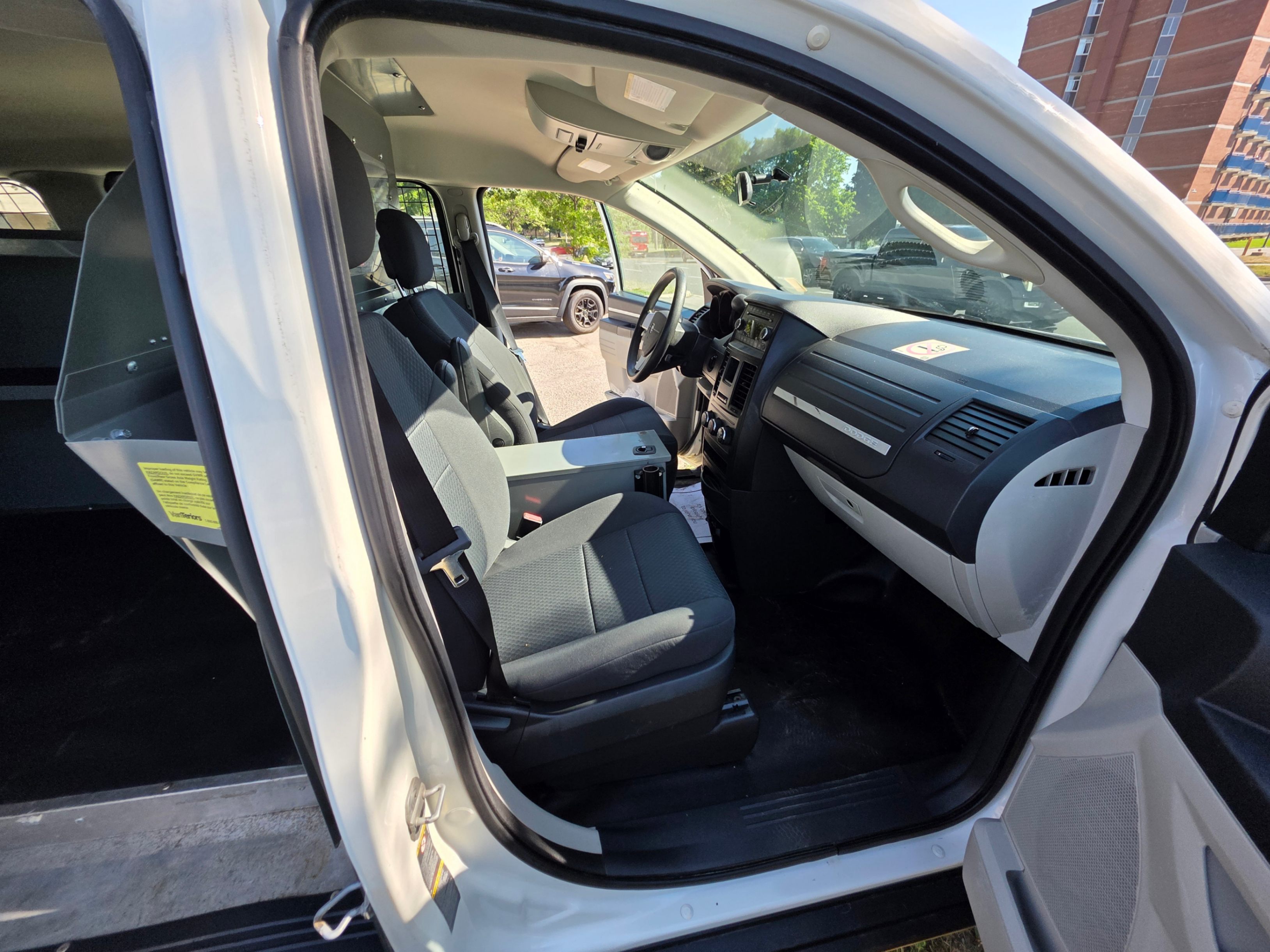 /artaautosales/2010-Dodge-GrandCaravan-9951289552032276.jpg