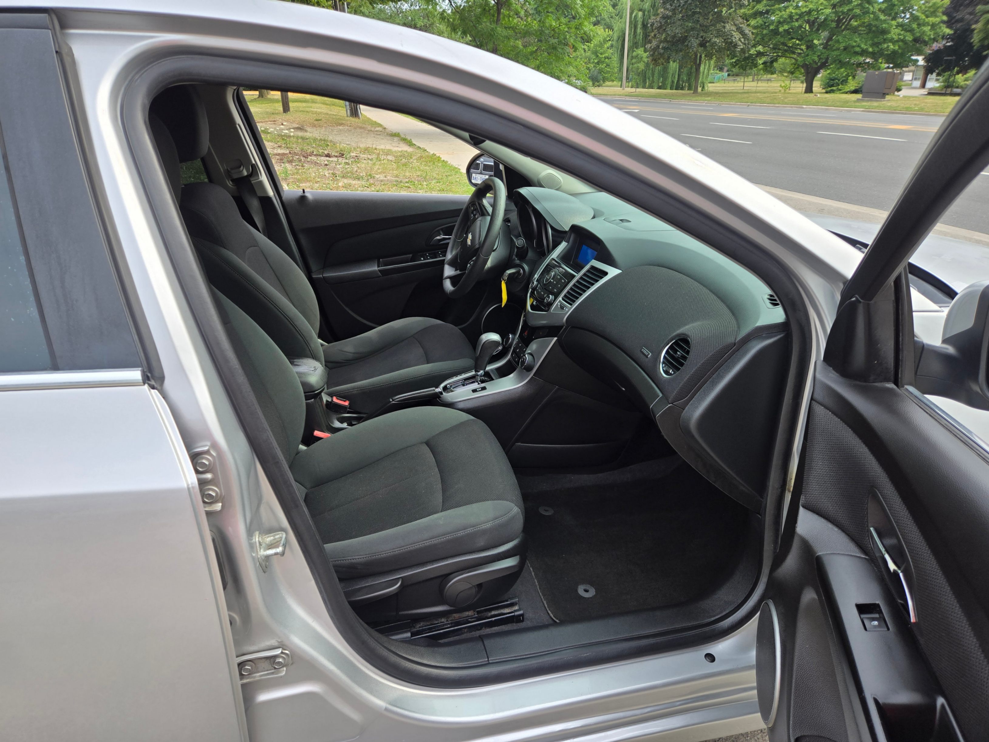 /artaautosales/2011-Chevrolet-Cruze-5202893600951519.jpg