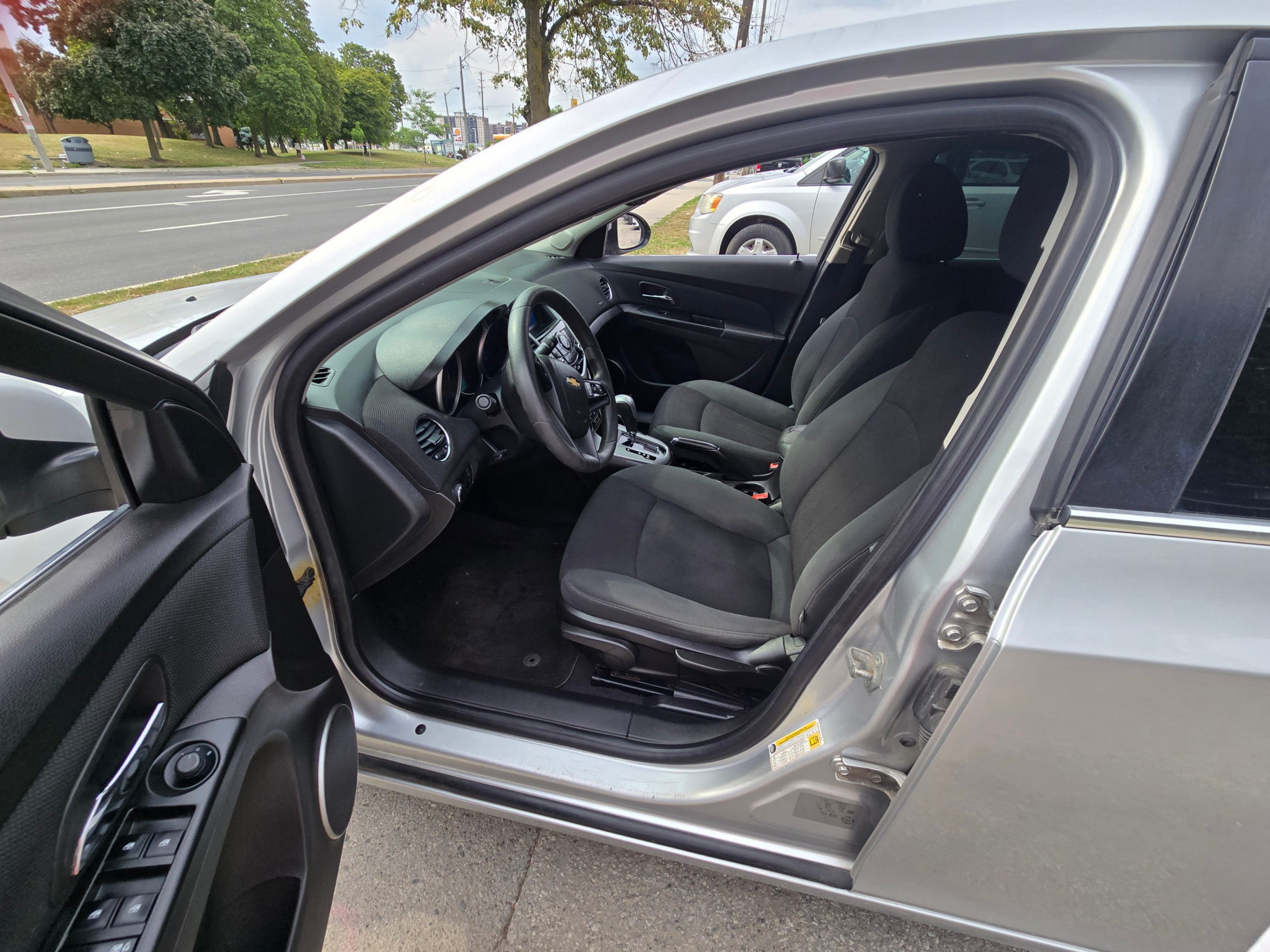 /artaautosales/2011-Chevrolet-Cruze-9228599505277426.jpg