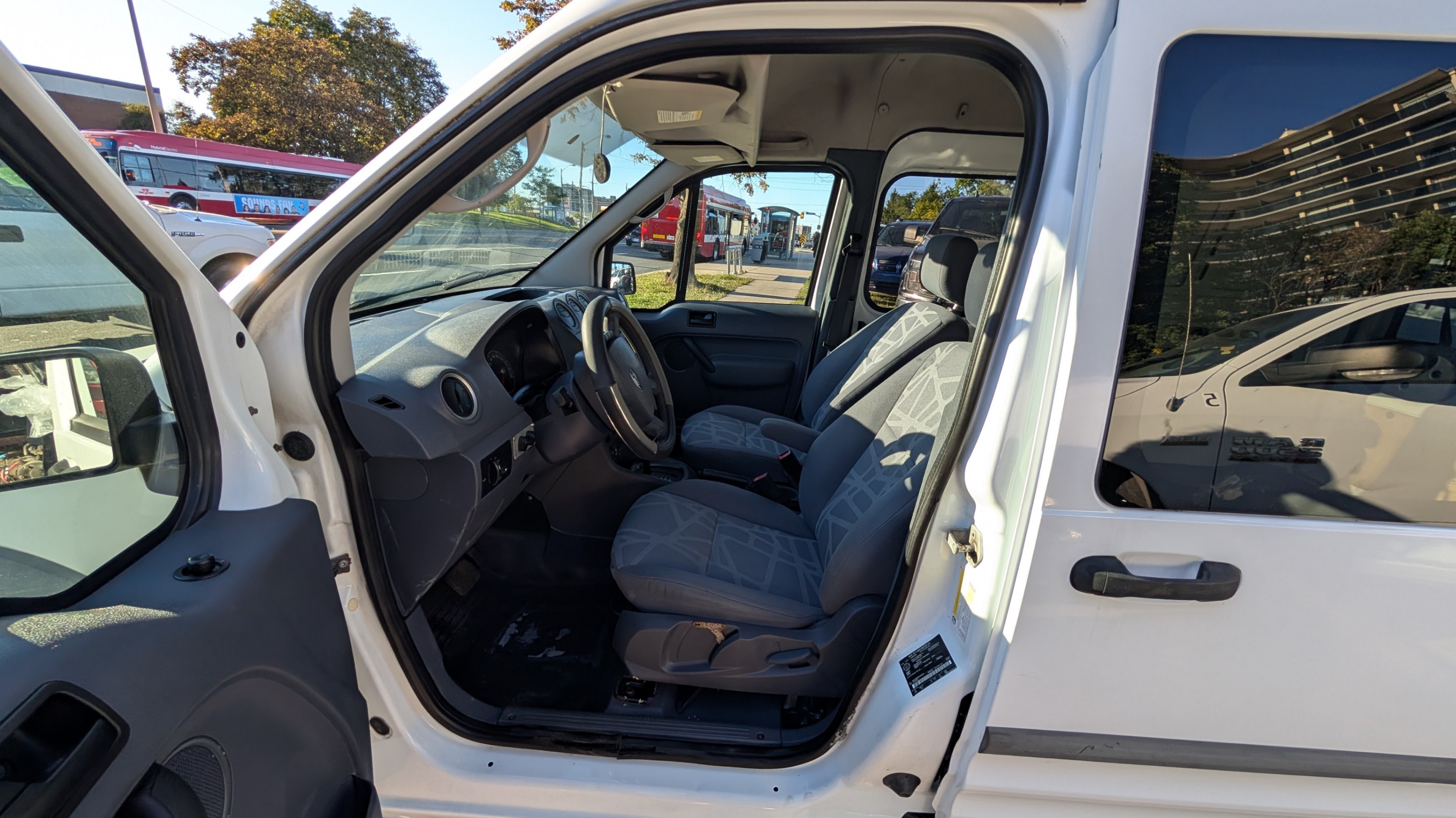 /artaautosales/2011-Ford-TransitConnect-0372122842777447.jpg