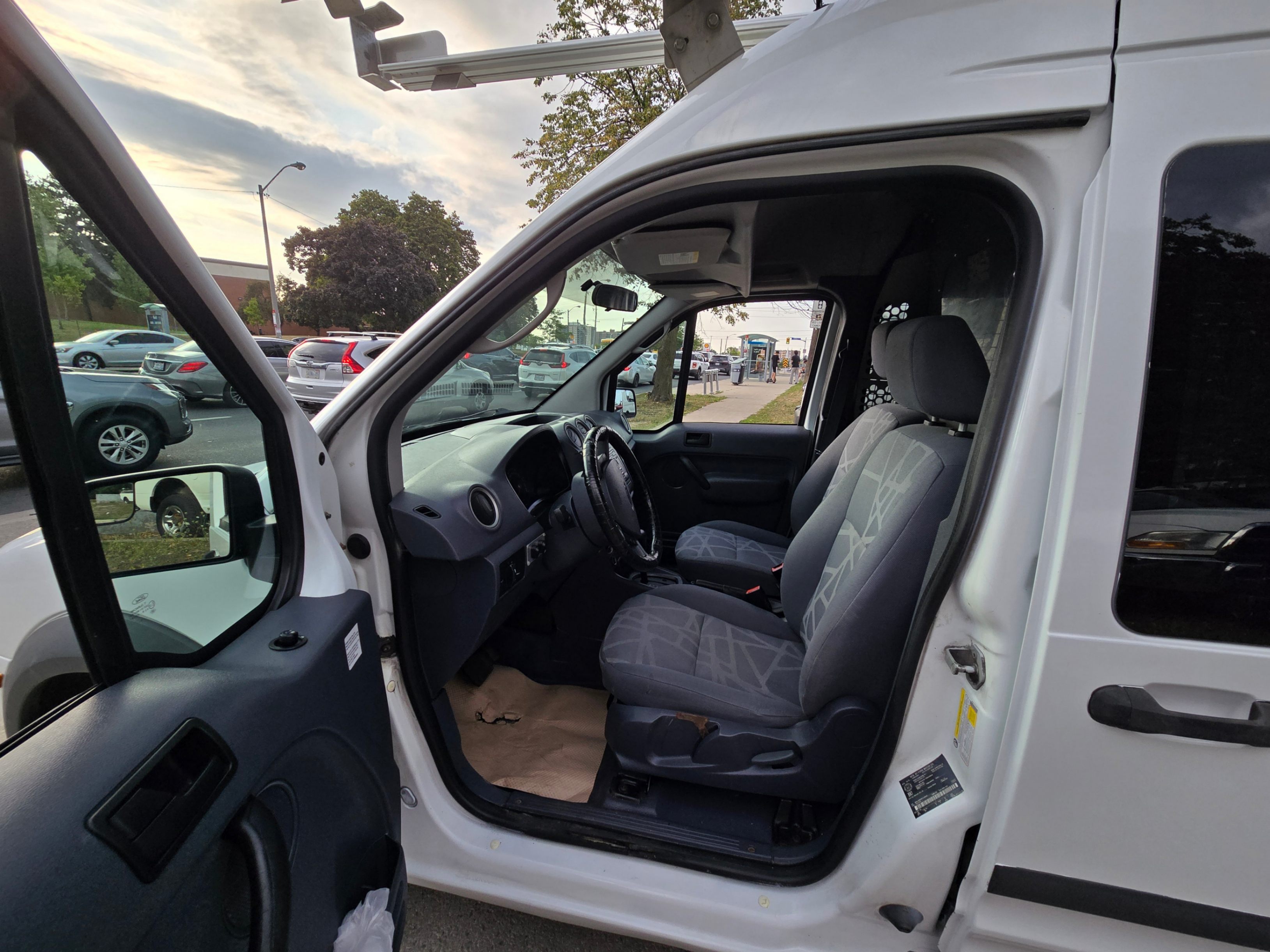/artaautosales/2011-Ford-TransitConnect-05780668717629256.jpg