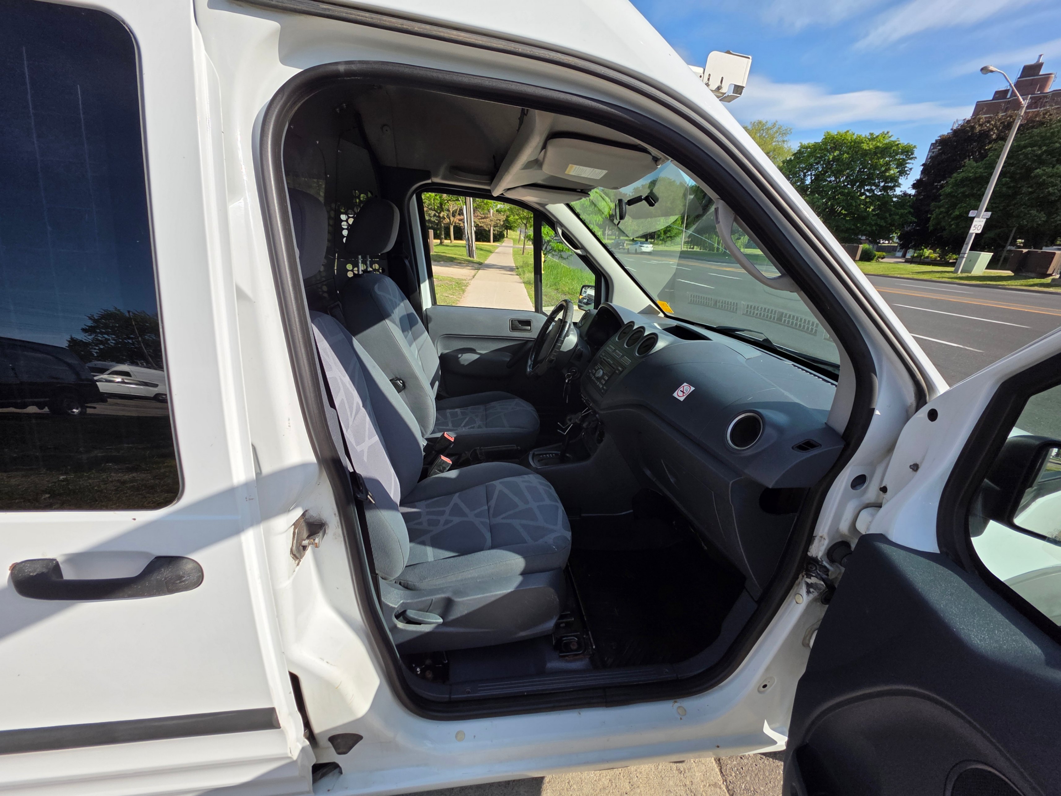 /artaautosales/2011-Ford-TransitConnect-6560745566818966.jpg