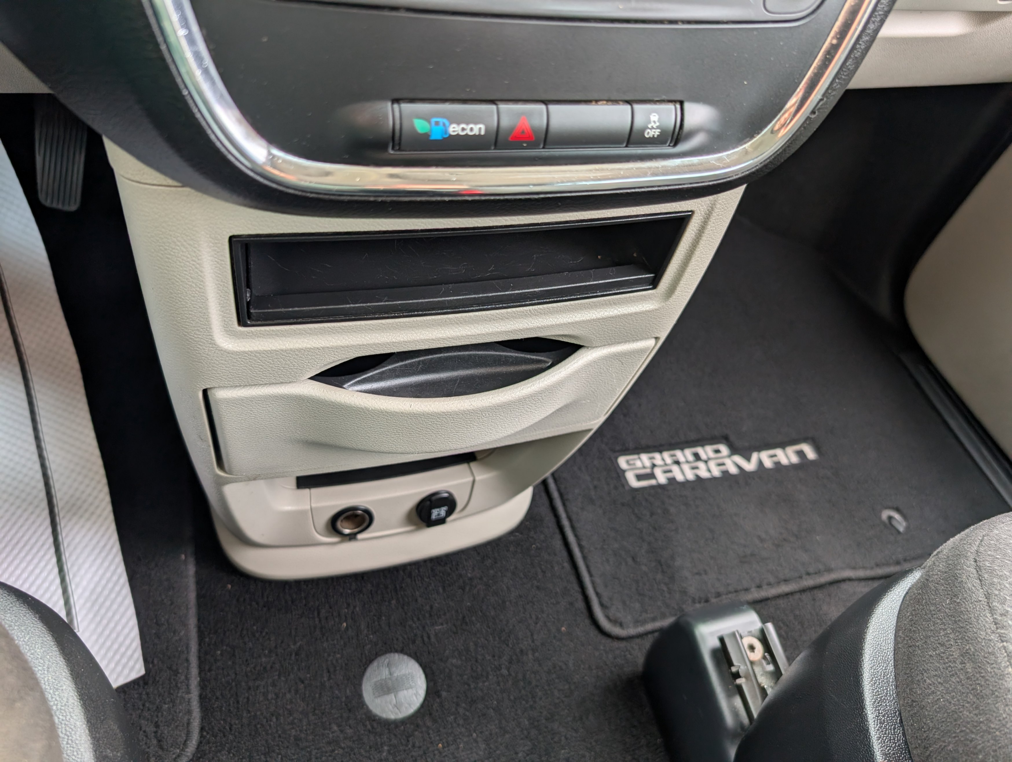 /artaautosales/2012-Dodge-GrandCaravan-3928960755864459.jpg