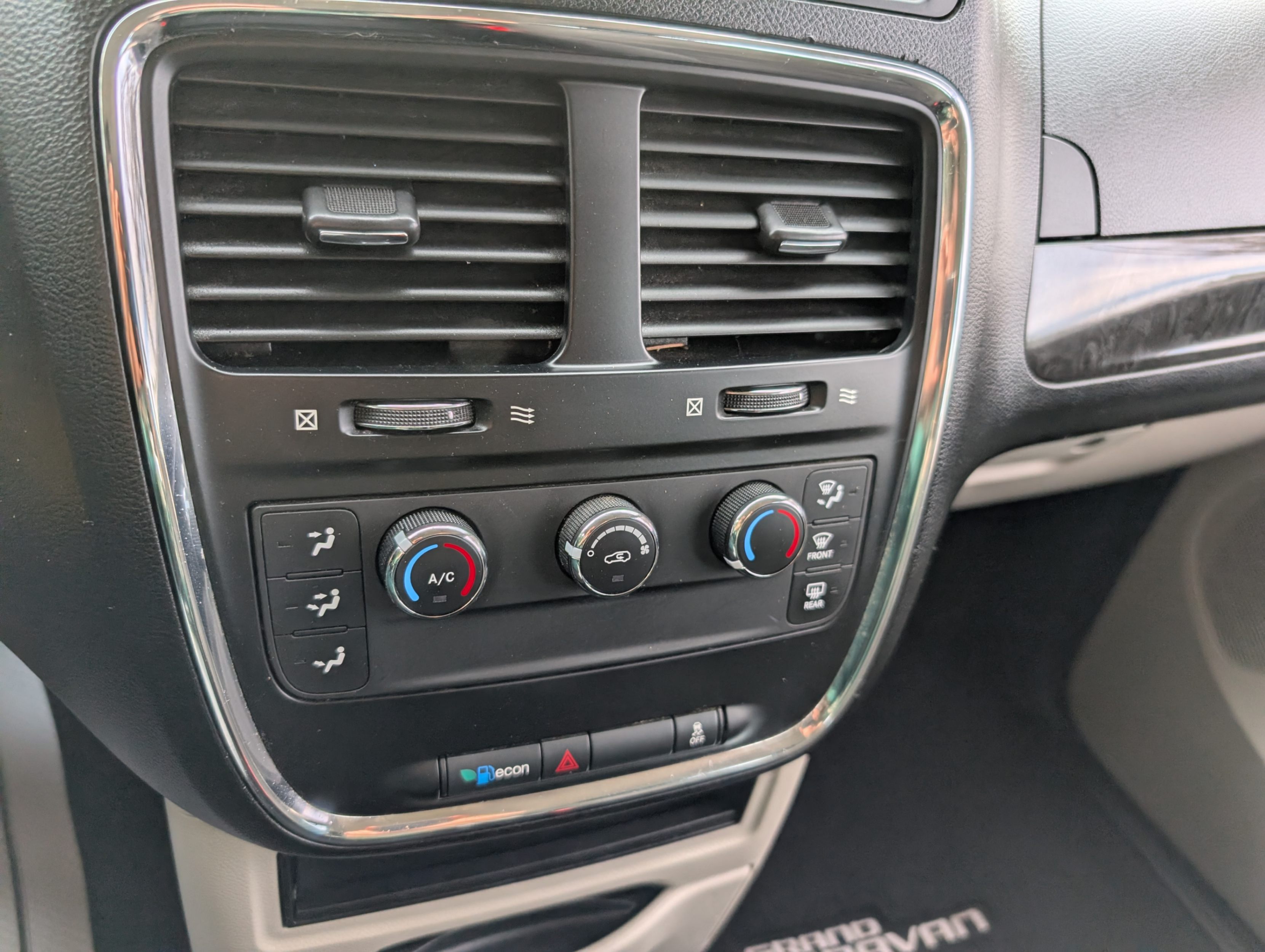 /artaautosales/2012-Dodge-GrandCaravan-9037898304522598.jpg