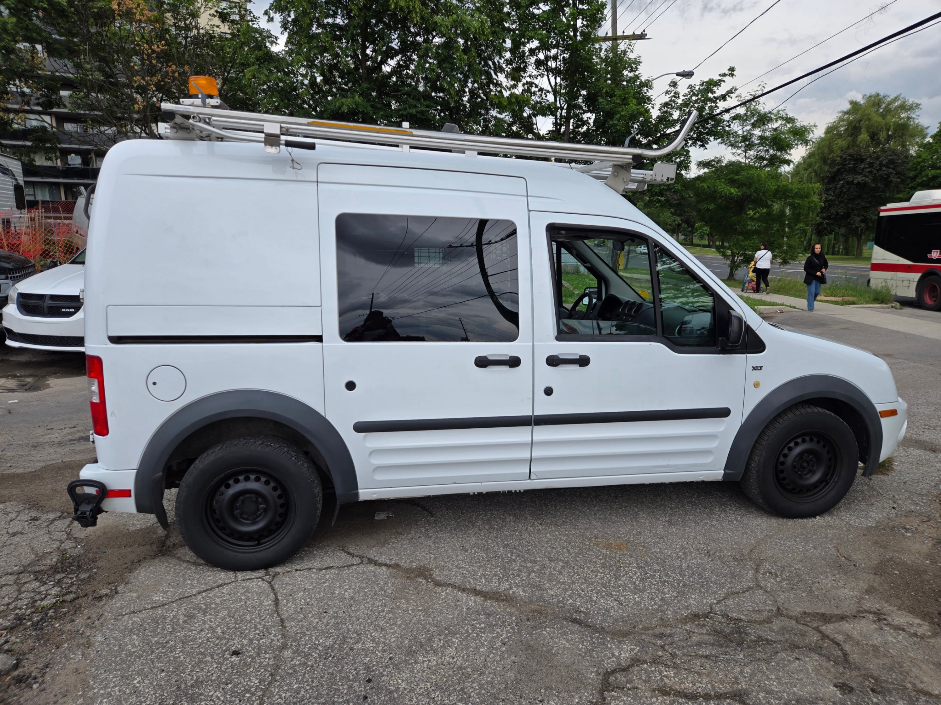 /artaautosales/2012-Ford-TransitConnect-44389499167845314.jpg
