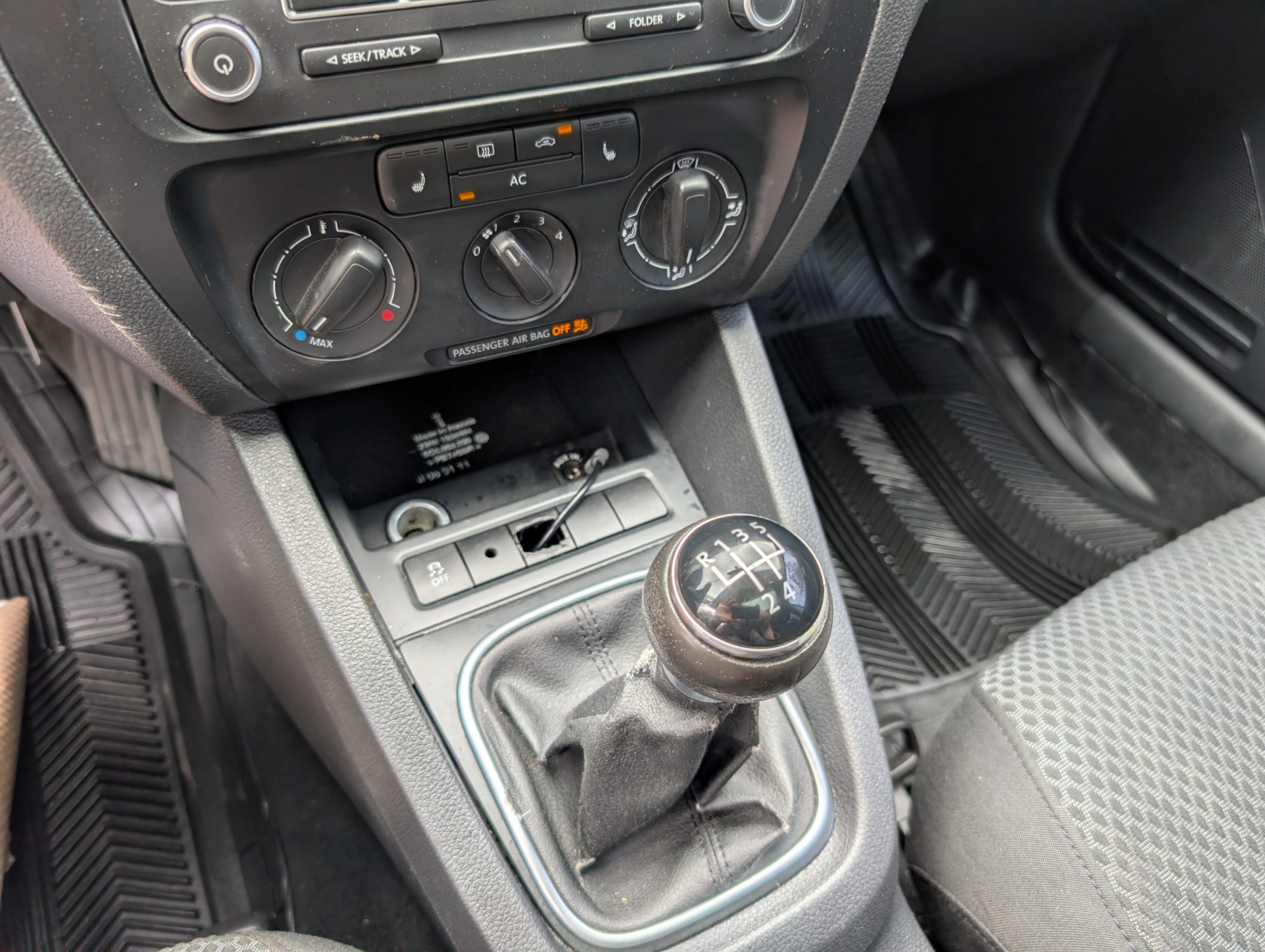 /artaautosales/2012-Volkswagen-Jetta-34318915741065803.jpg
