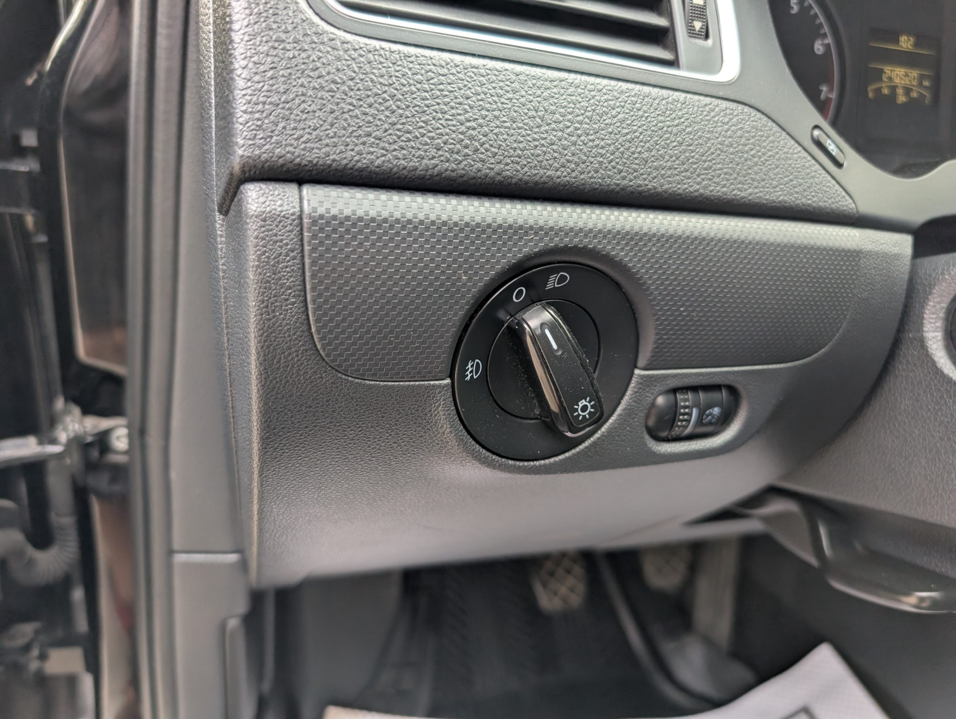 /artaautosales/2012-Volkswagen-Jetta-9738598030358347.jpg