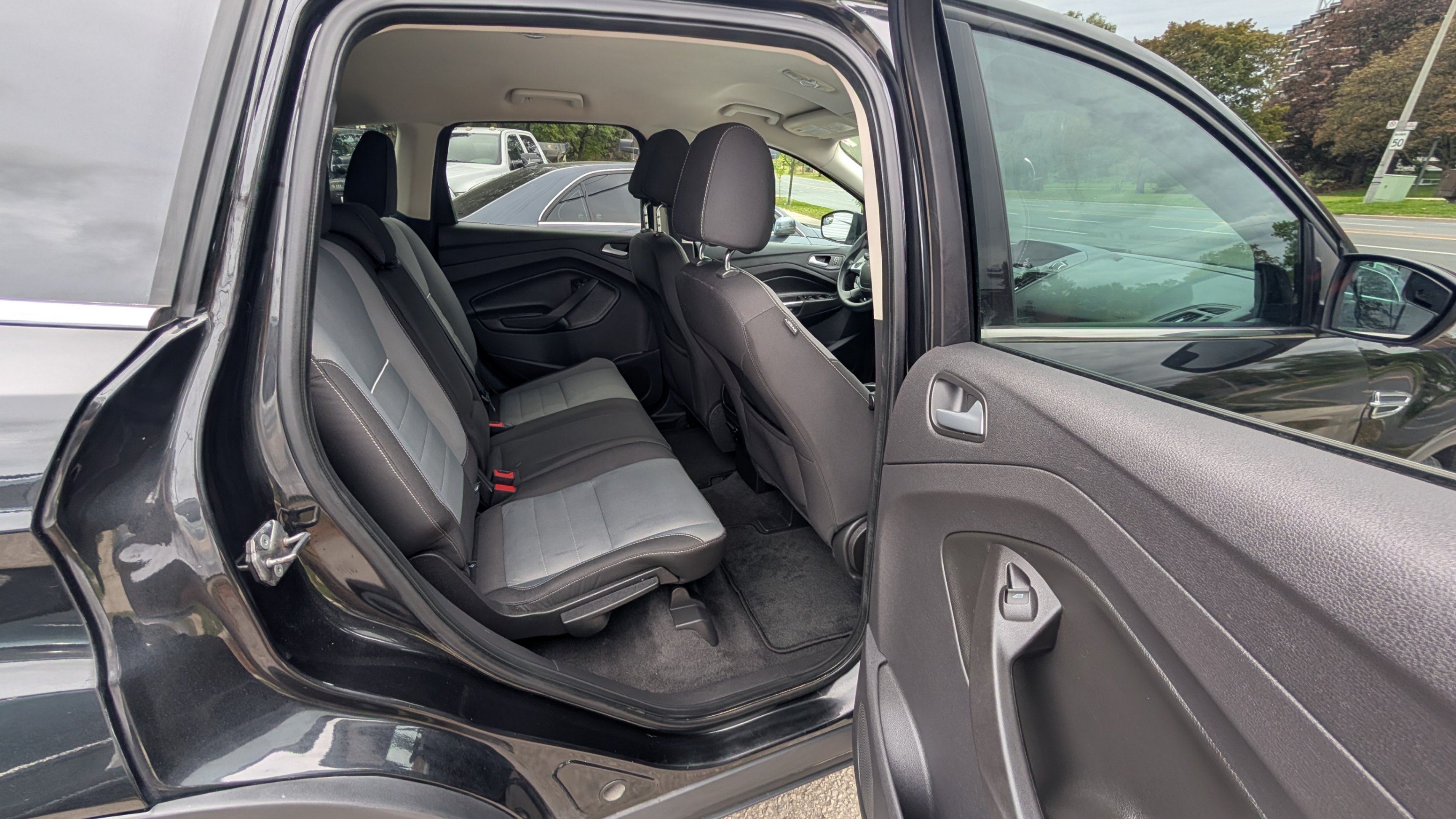 /artaautosales/2013-Ford-Escape-42539579522686854.jpg