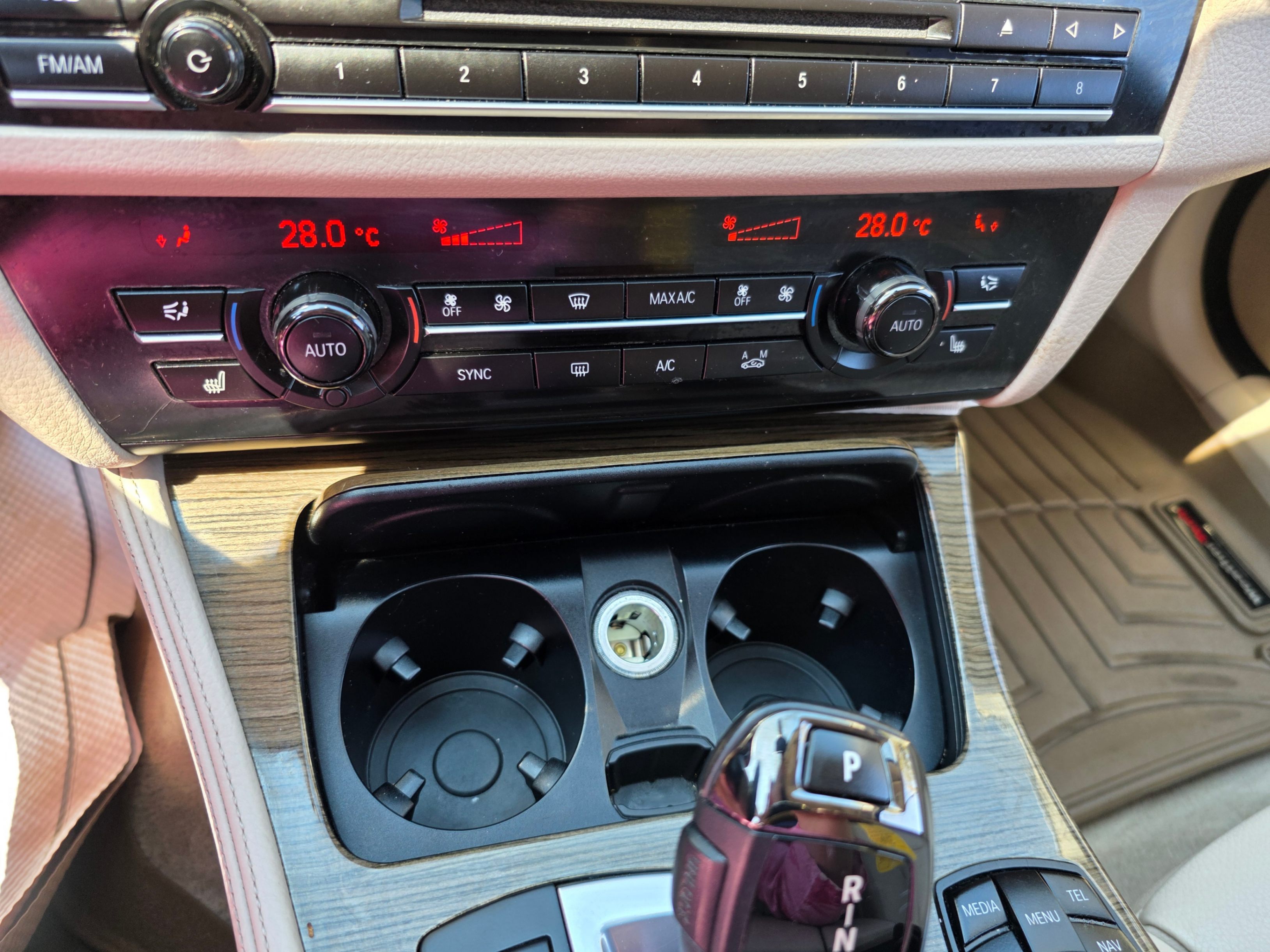 /artaautosales/2014-BMW-5-Series-6394473548225408.jpg