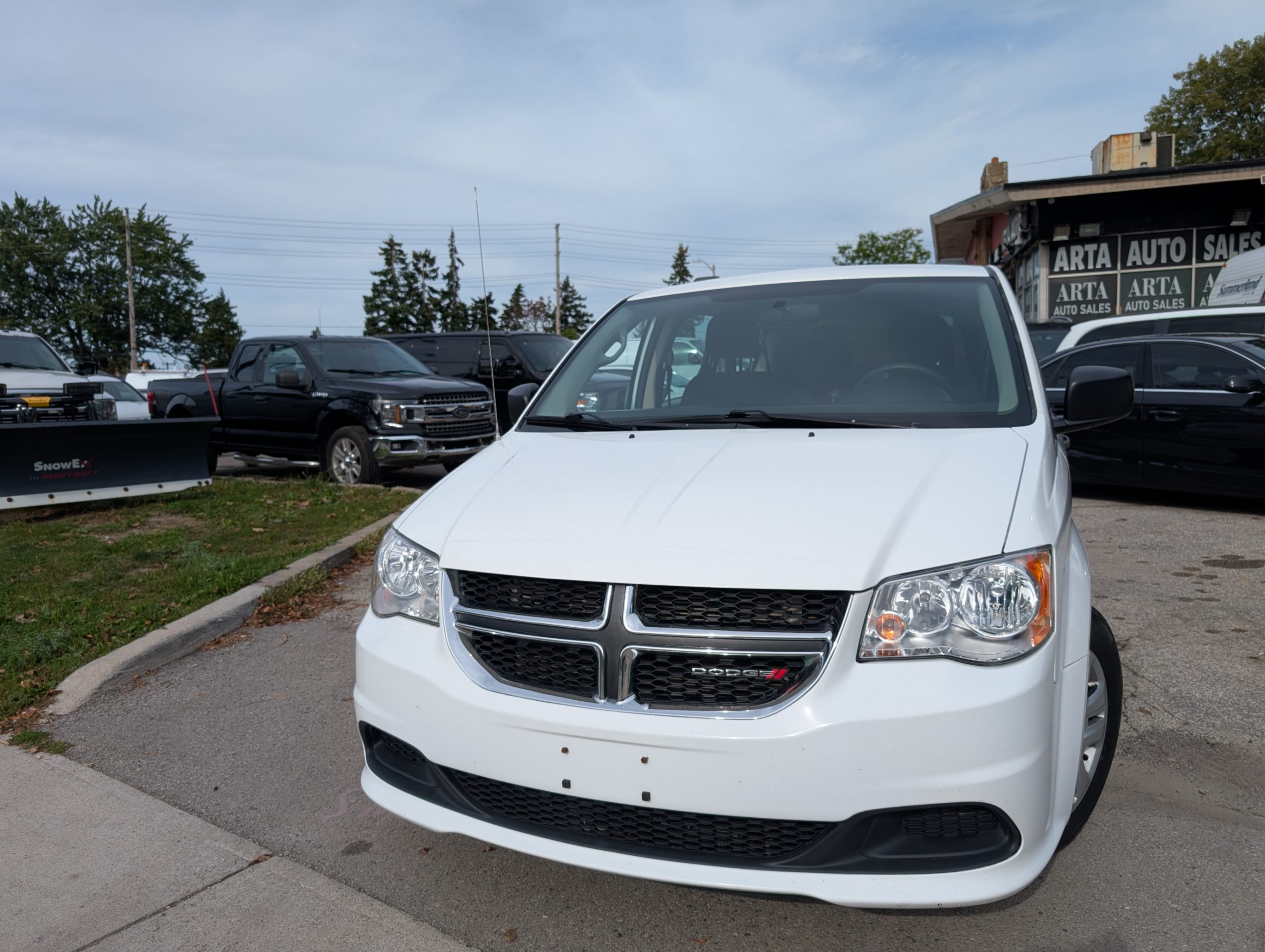 /artaautosales/2014-Dodge-GrandCaravan-016732708804837237.jpg